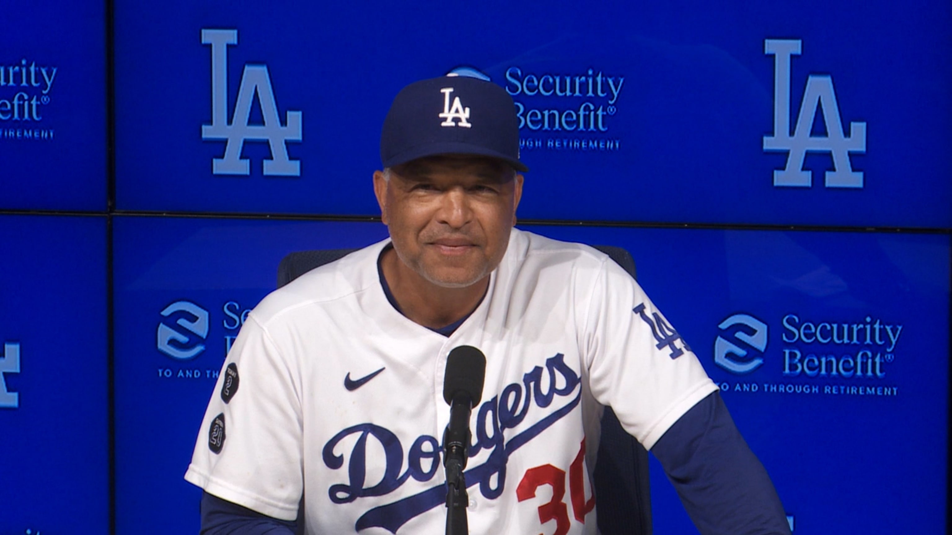 Dodgers News: Dave Roberts Sets High Expectation for Walker