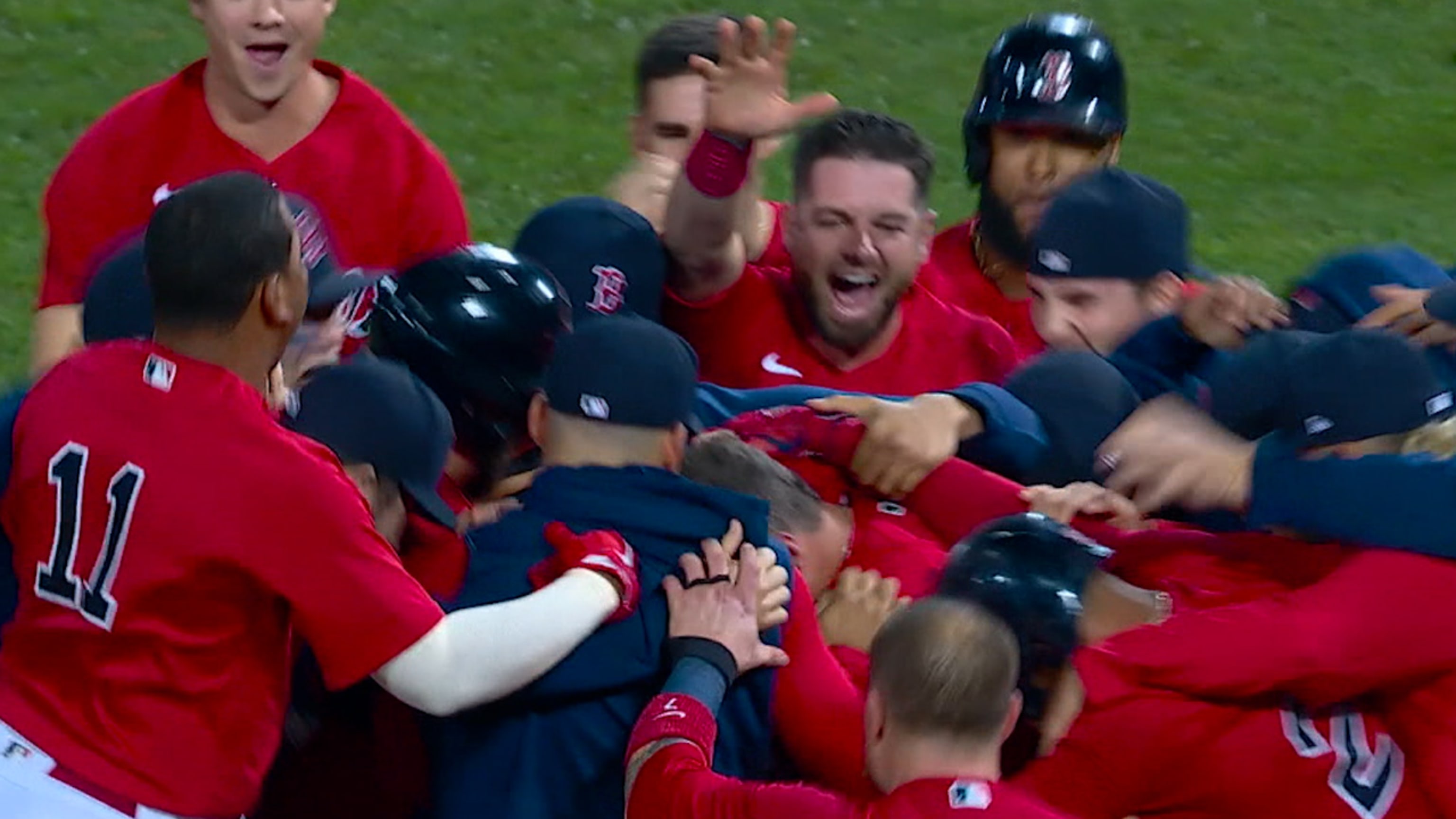 Red Sox beat Rays in 13, take 2-1 lead in ALDS