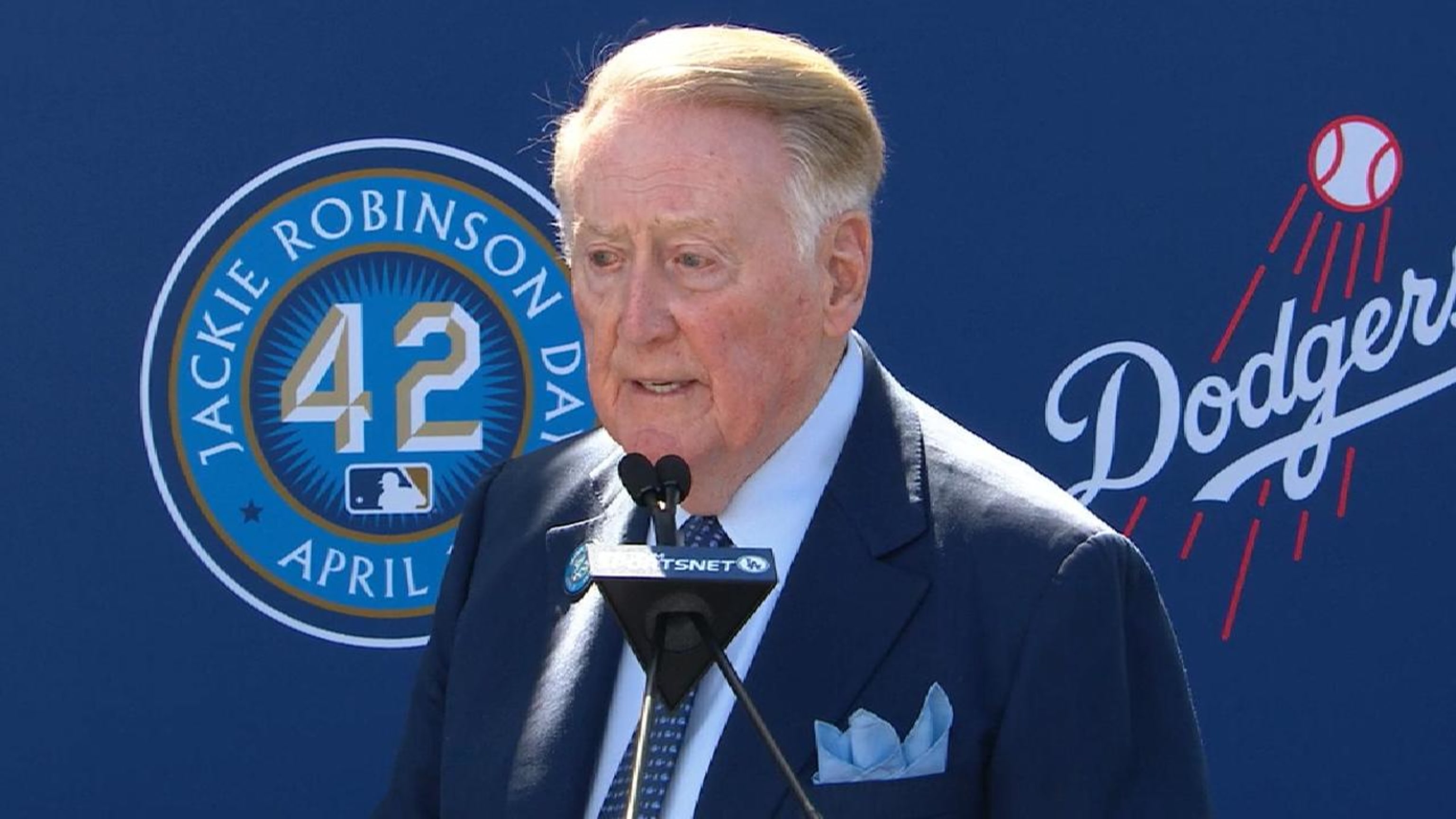 Jackie perfect choice as Dodgers' inaugural honoree