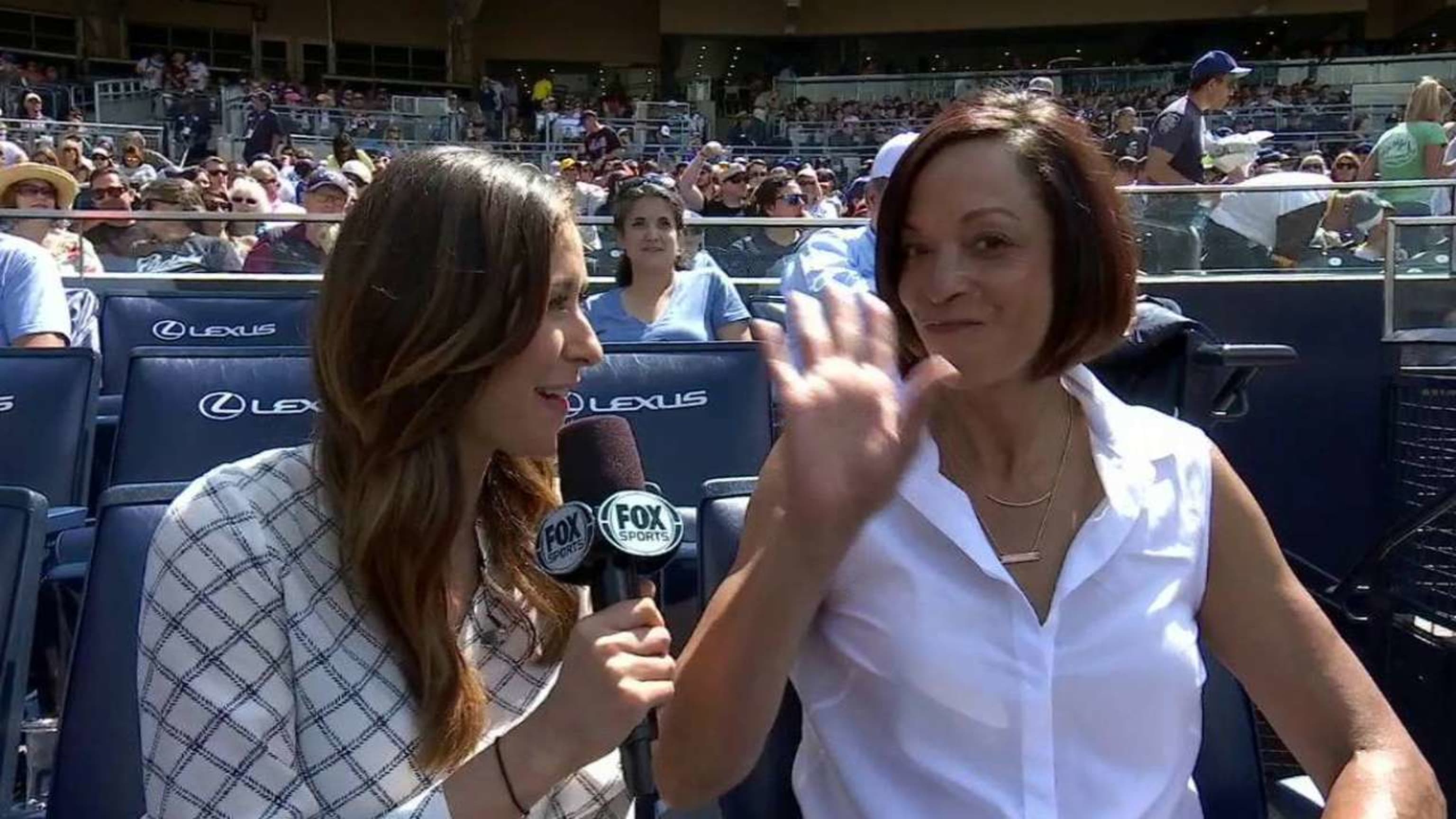 Padres go pink to support breast cancer fight, Sports