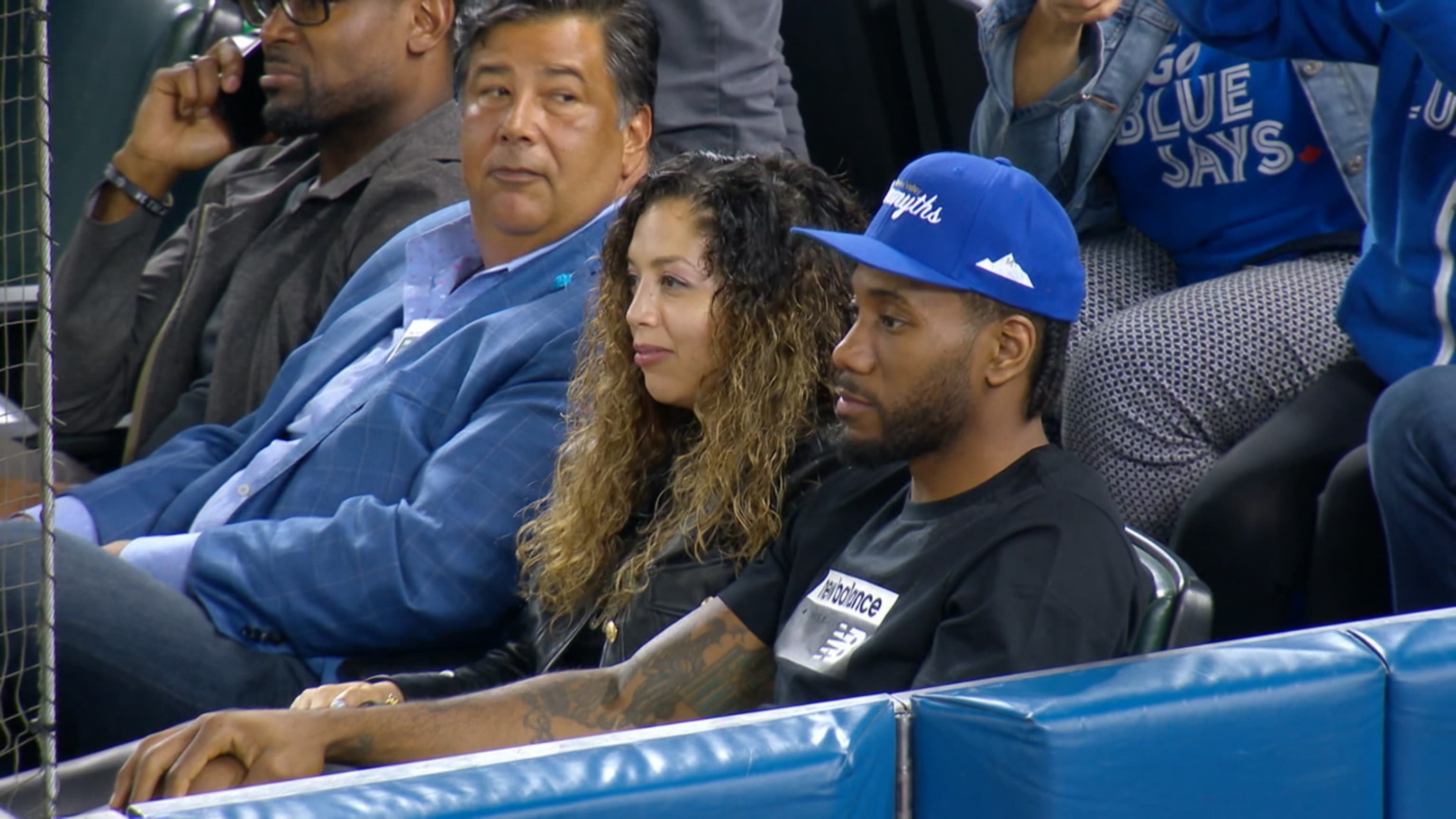 Kawhi Leonard shows off Mike Trout fandom at Blue Jays-Angels game