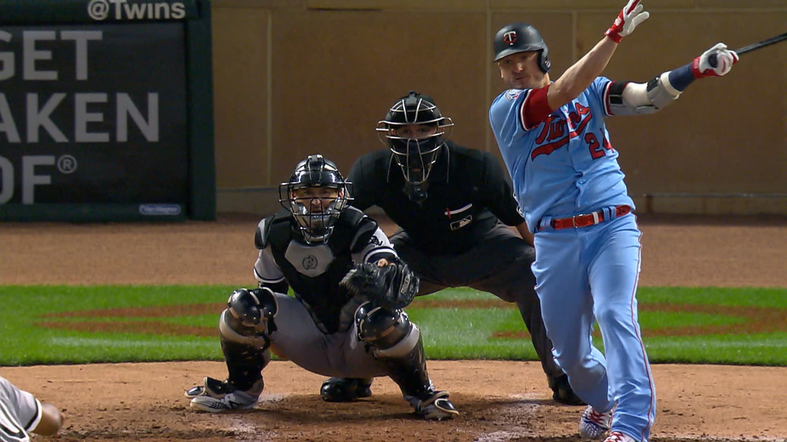 Donaldson trae dos con doble