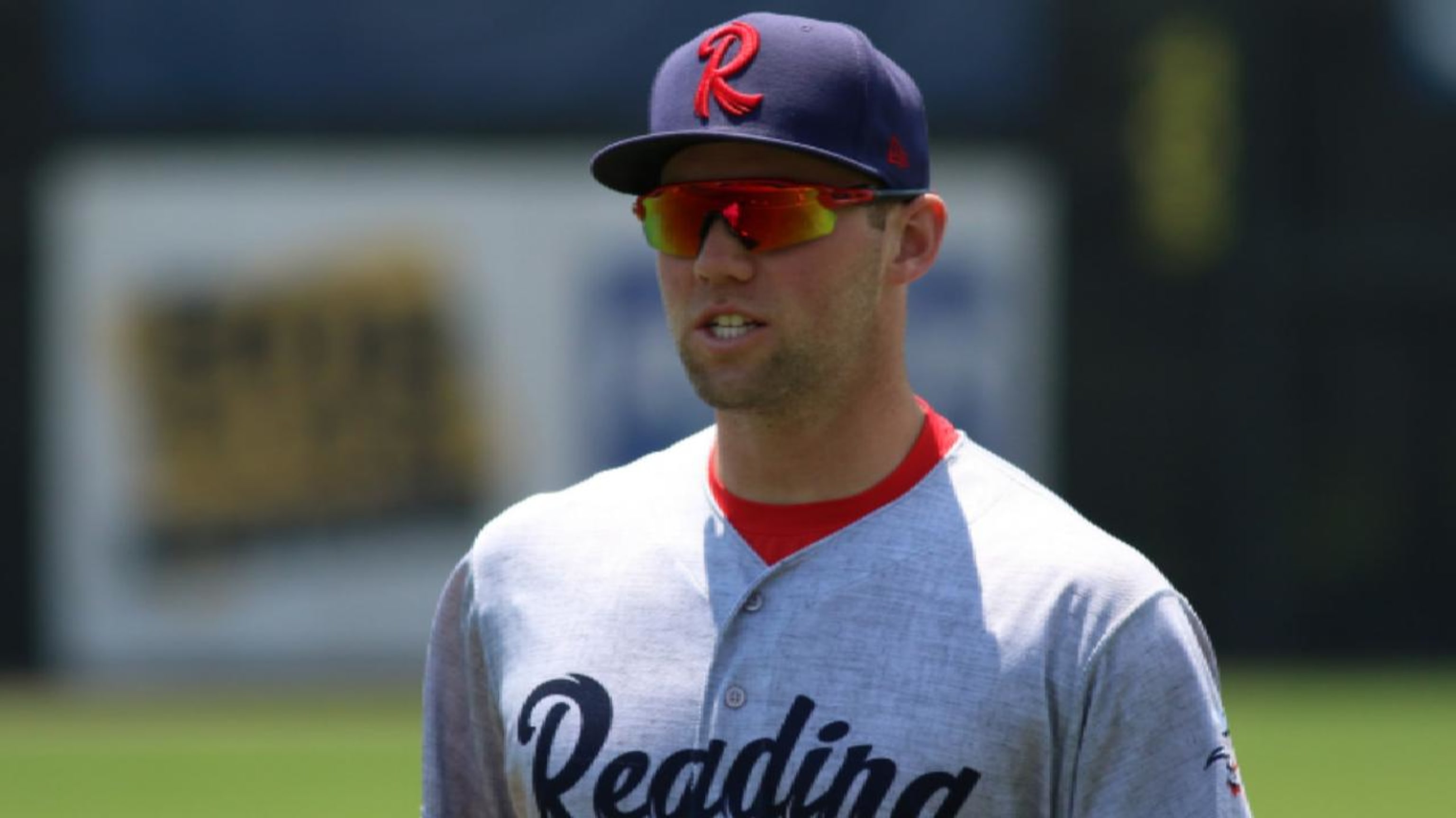 At Phillies Instructs Aaron Brown Pitching