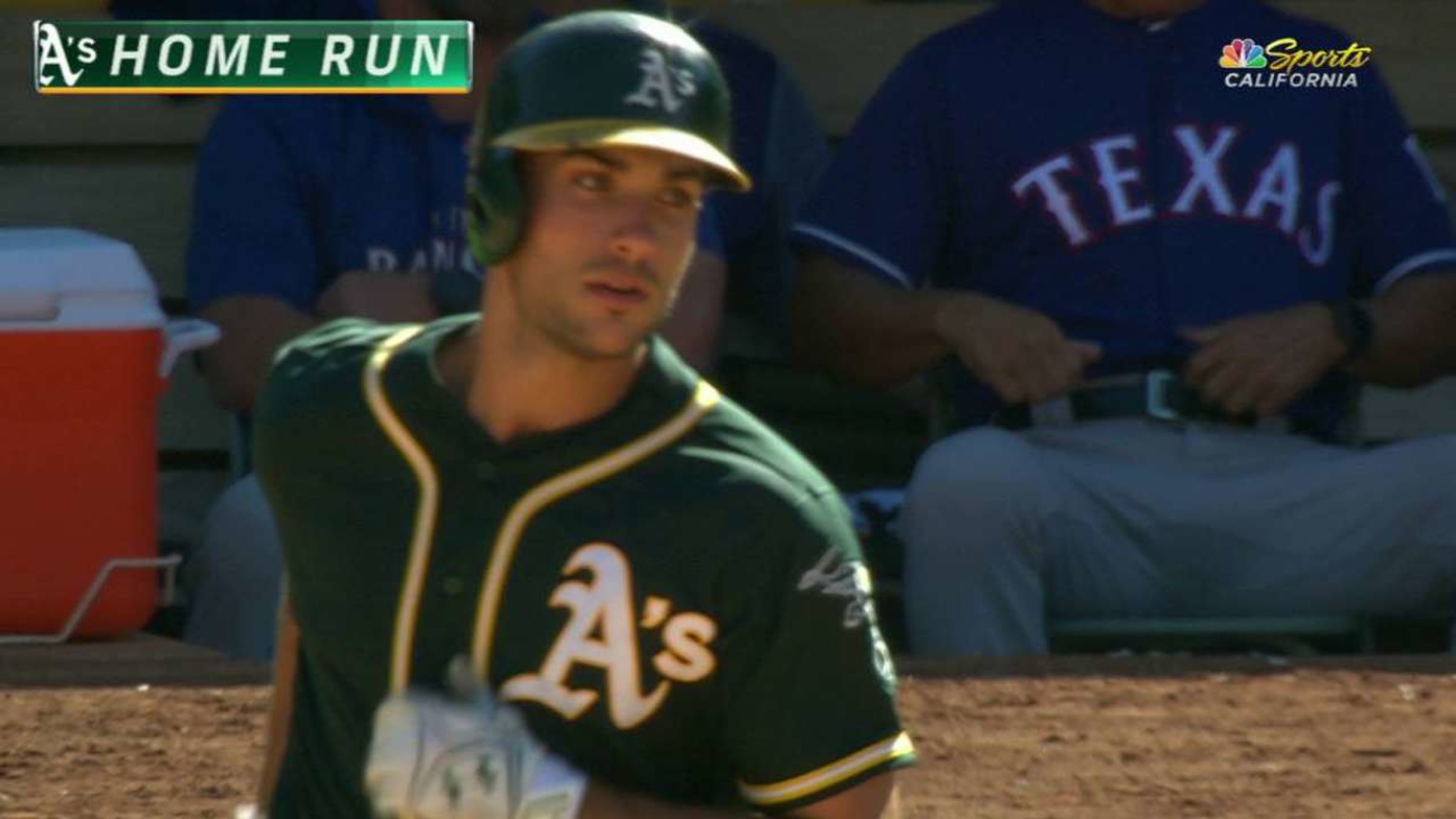 Khris Davis goes 2-for-3 in first game back with Oakland A's