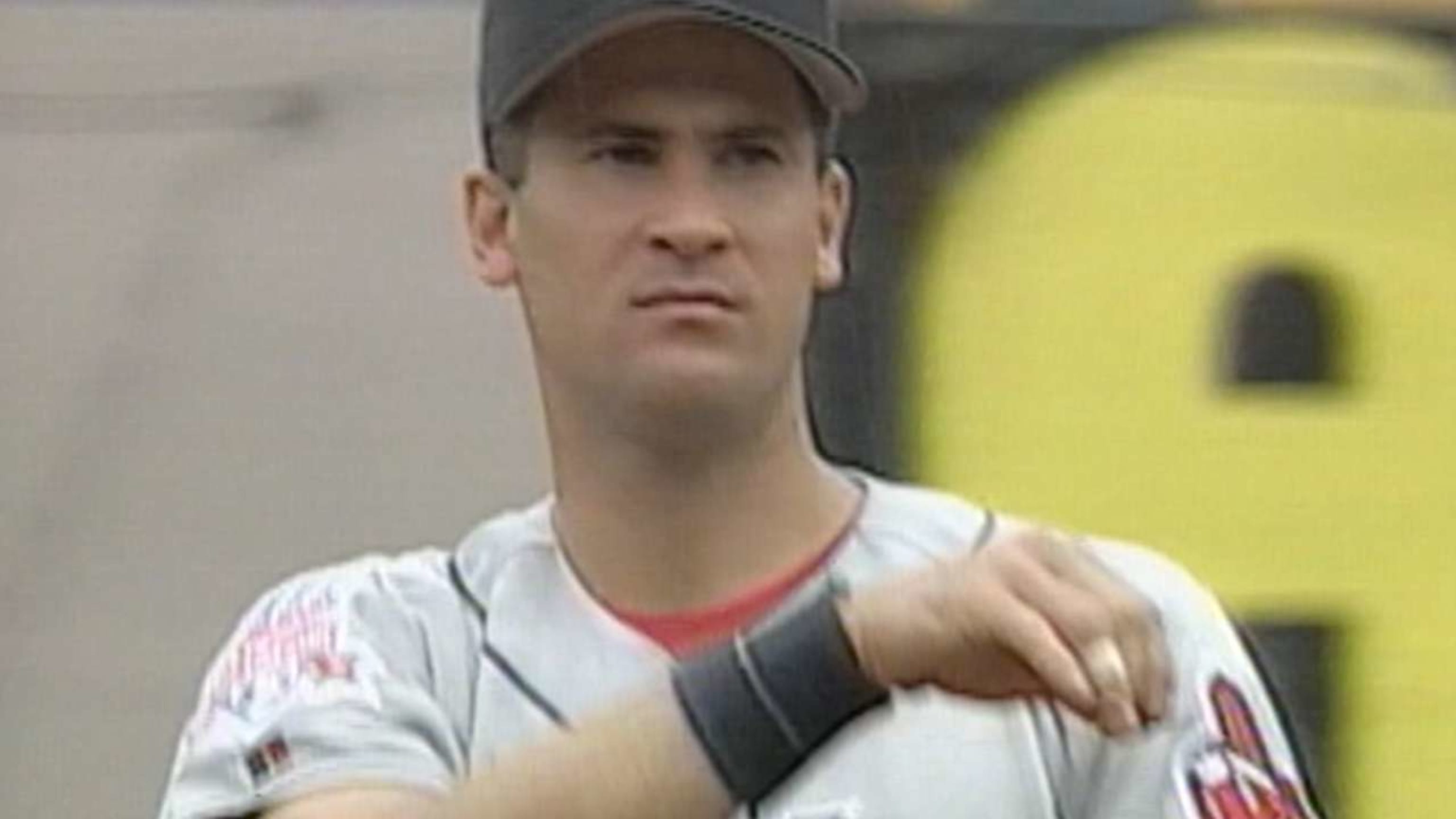 Vizquel to wear Aparicio's No. 11 for Sox 