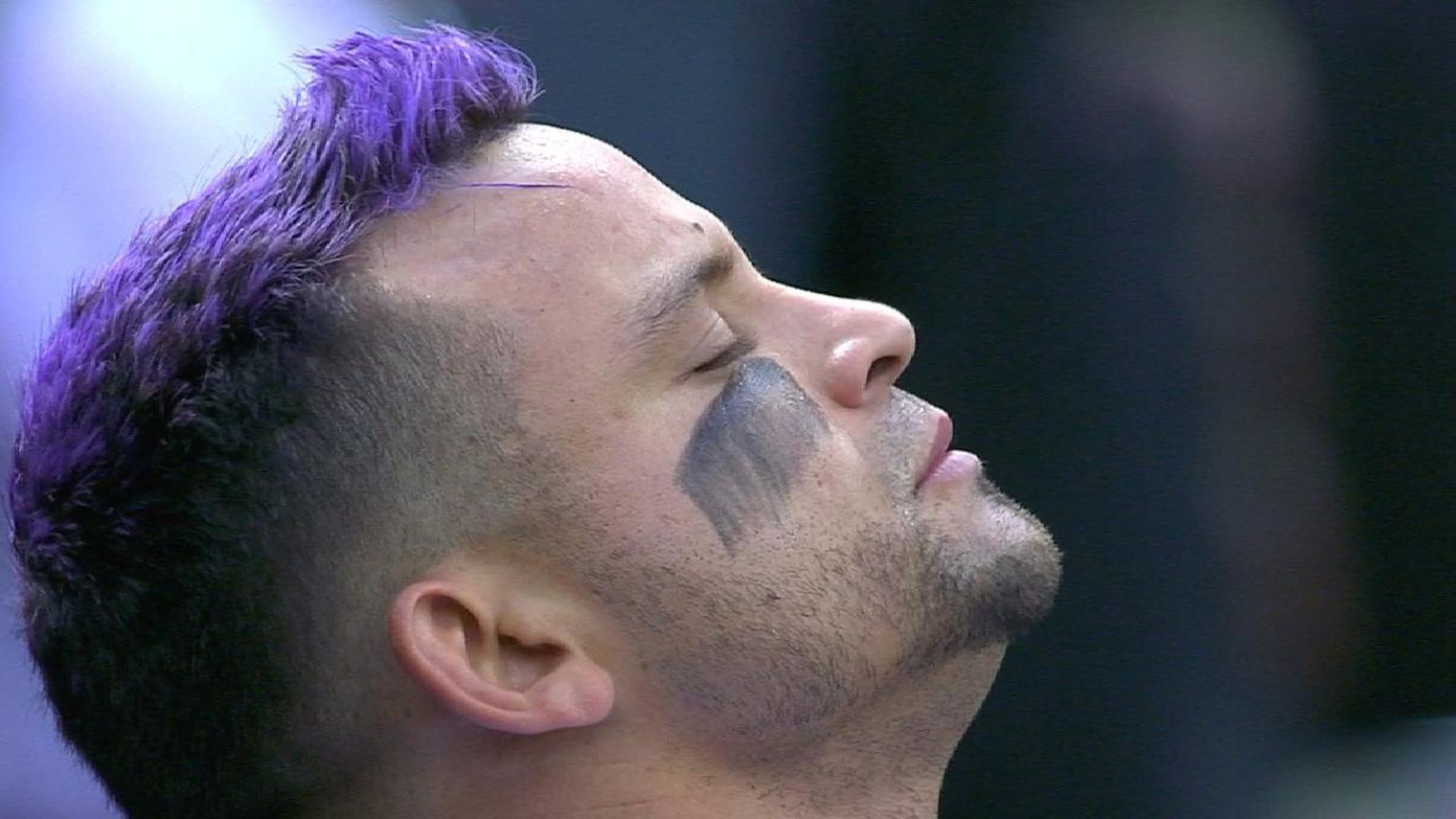 After clinching the Wild Card, Gerardo Parra dyed his hair purple