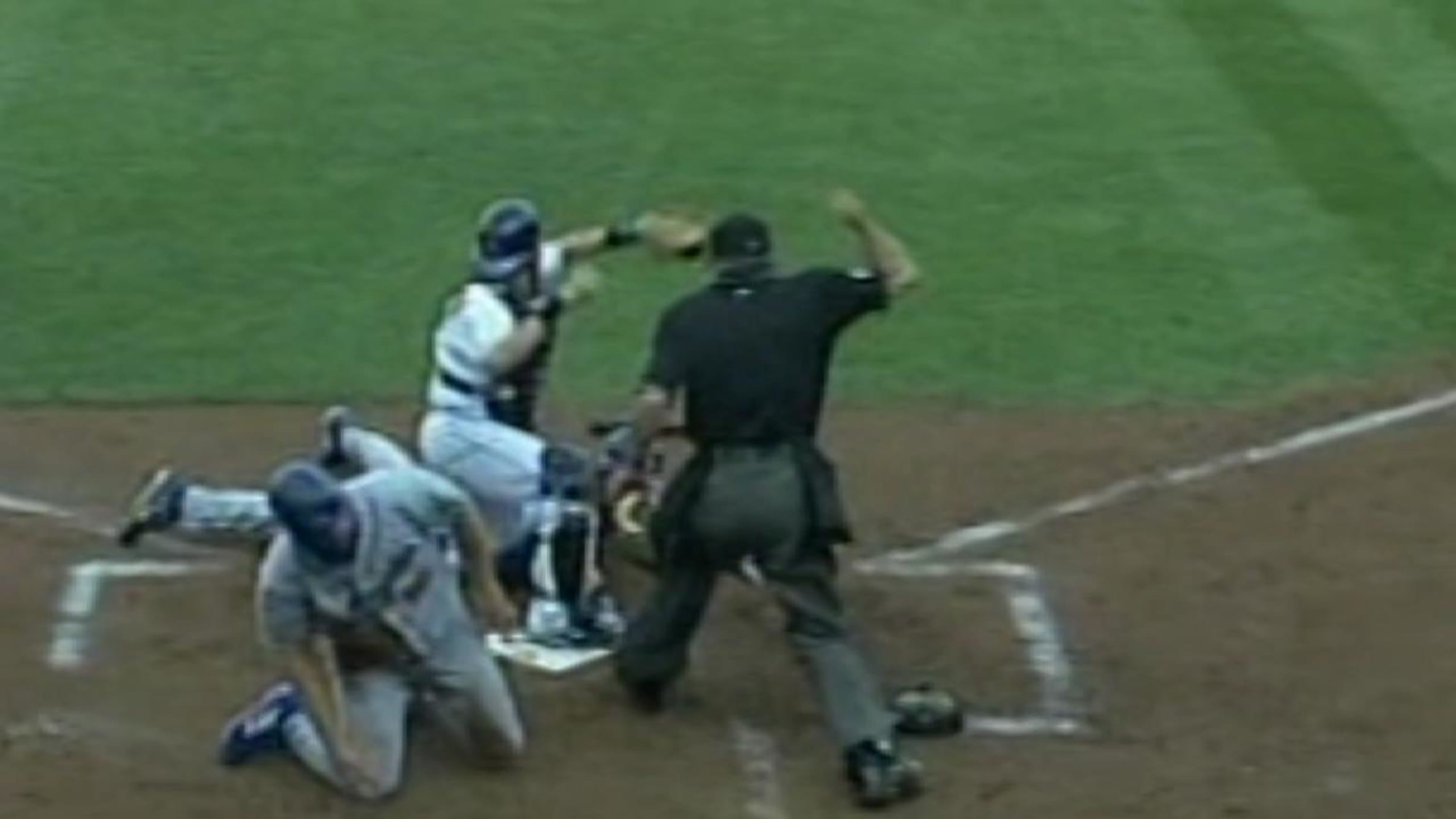 August 2, 1985: Catcher Carlton Fisk tags out two baserunners on