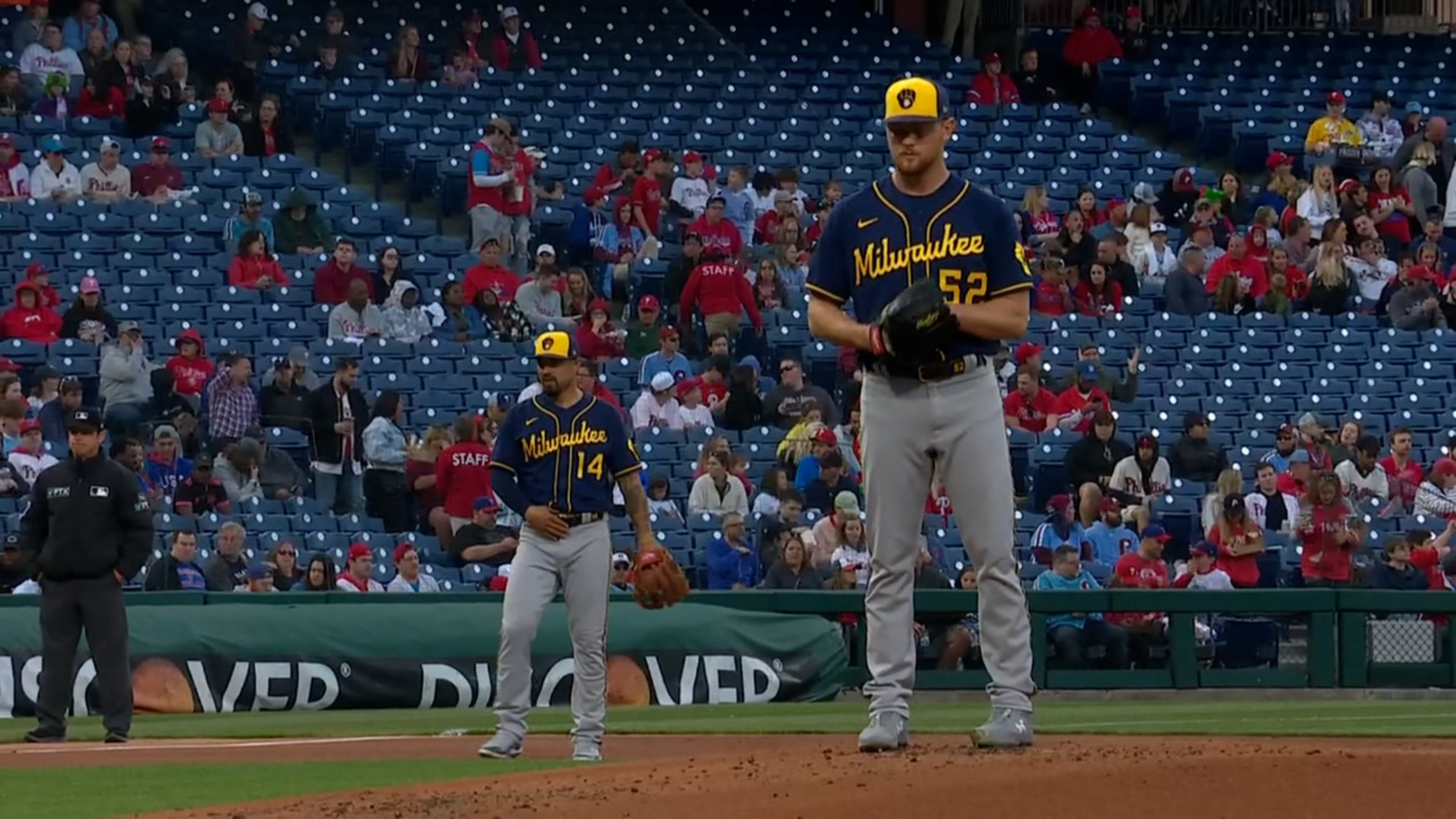 Lauer dominates as Brewers edge Phillies 1-0 Wisconsin News
