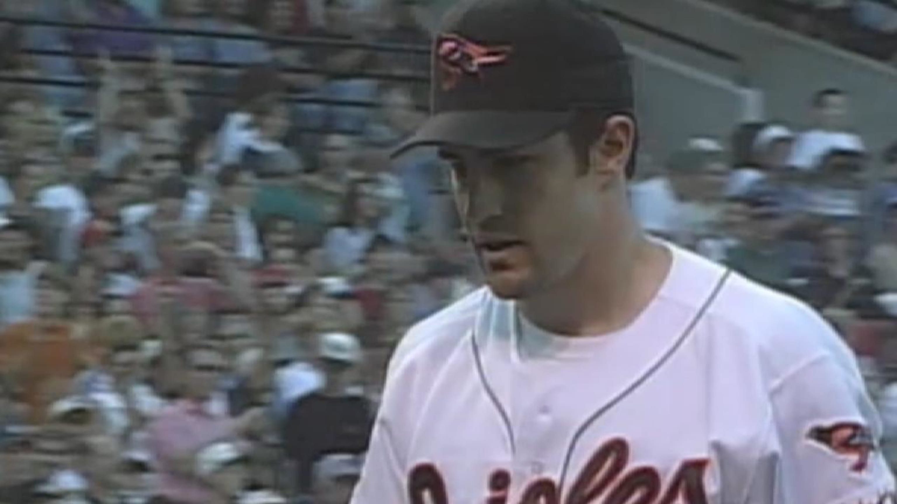 Watch Mussina's career highlights after HOF election 