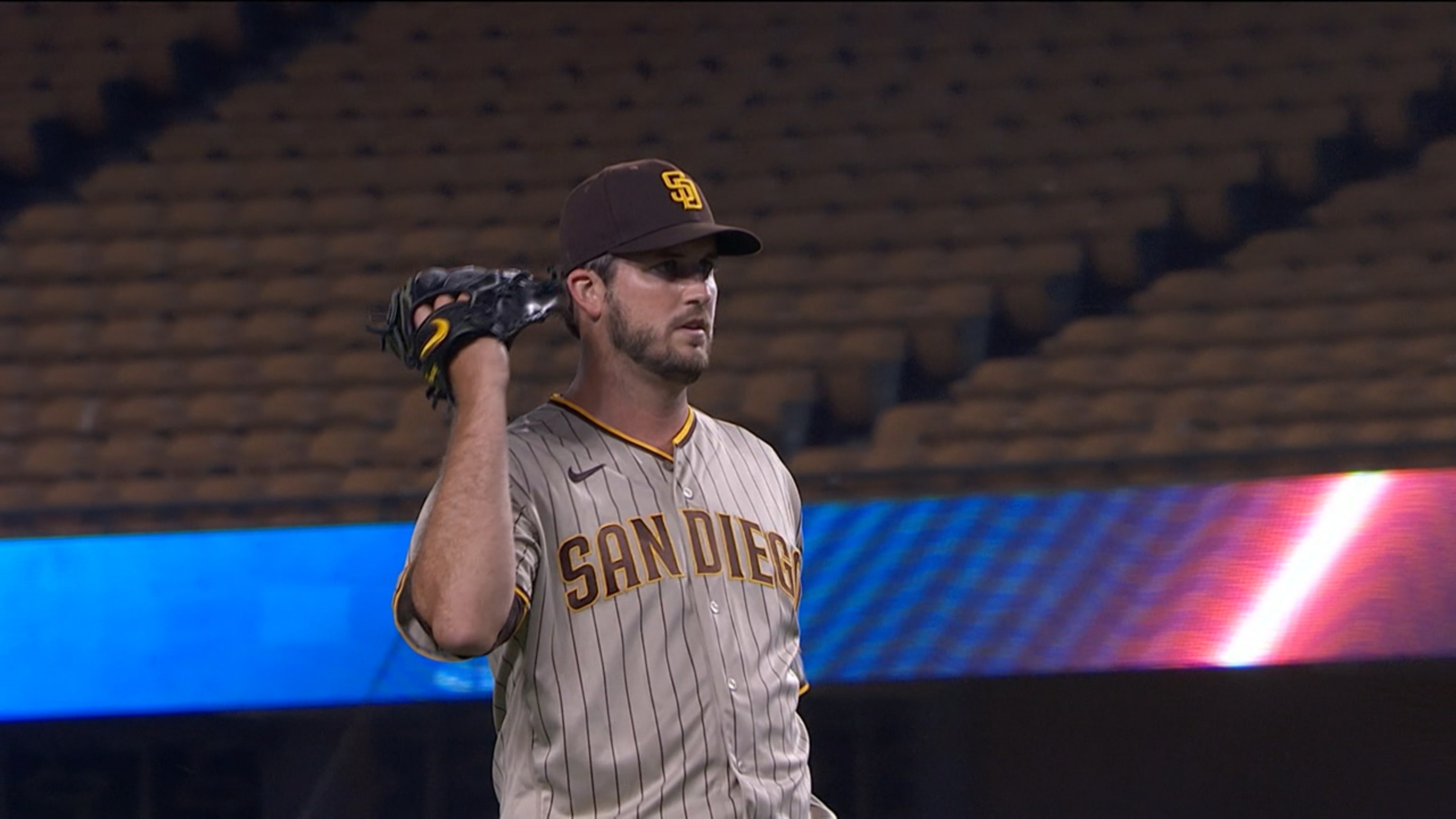 Pomeranz salva en tercero