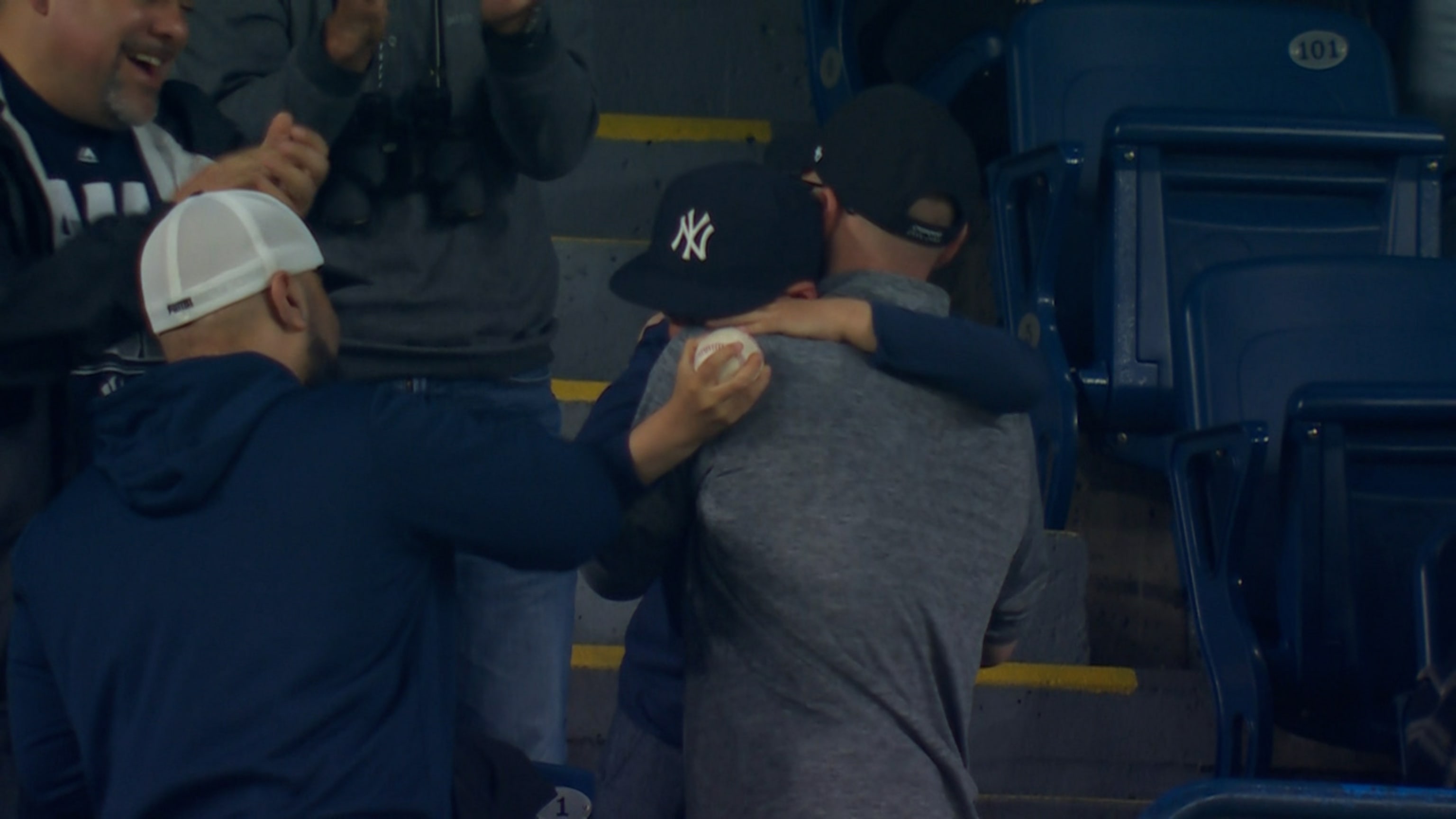 Young Yankees fan meets Aaron Judge after being given home-run ball by Blue  Jays fan