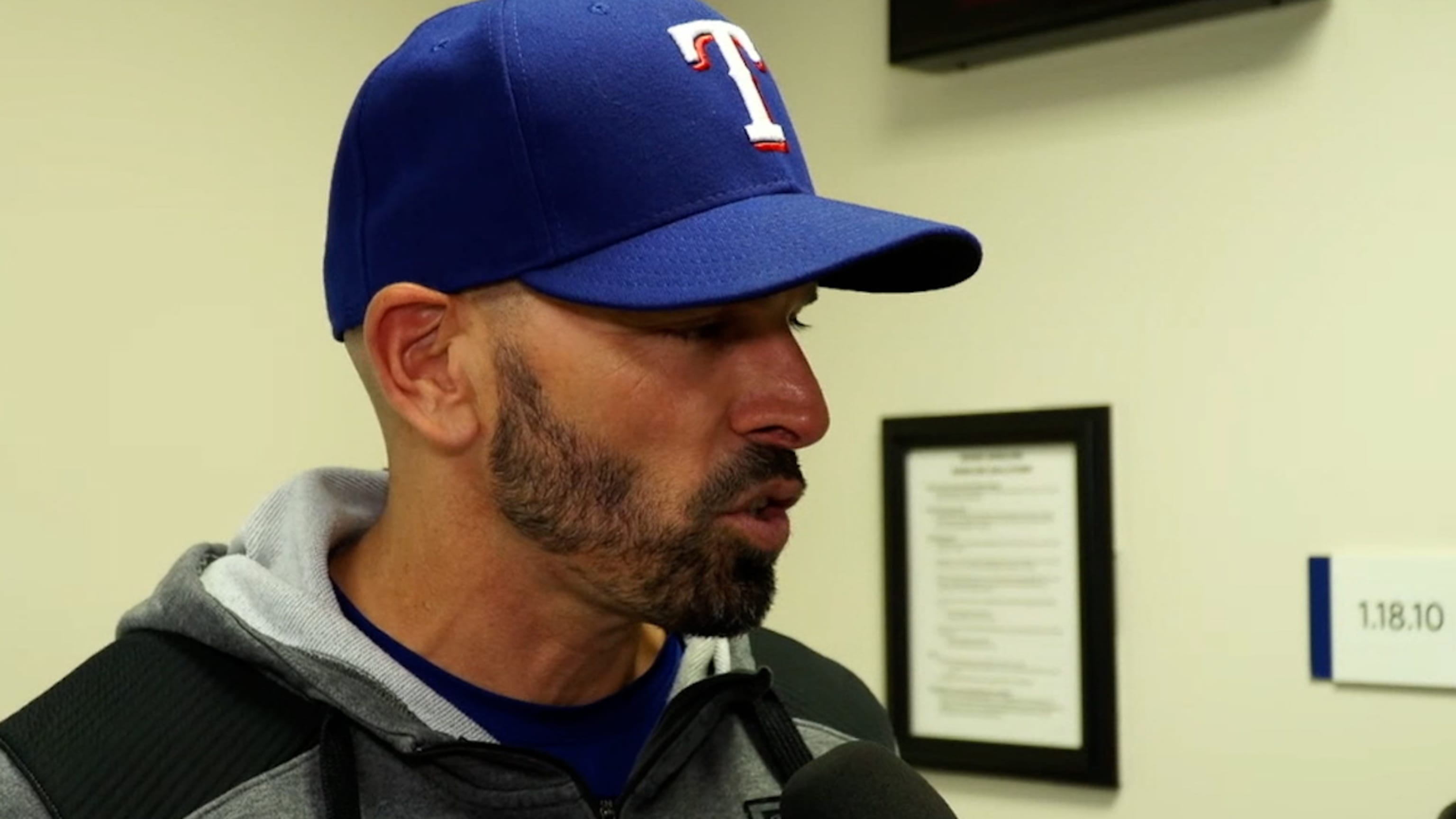 Rangers' Adolis García leaves game vs. Dodgers after hit by pitch