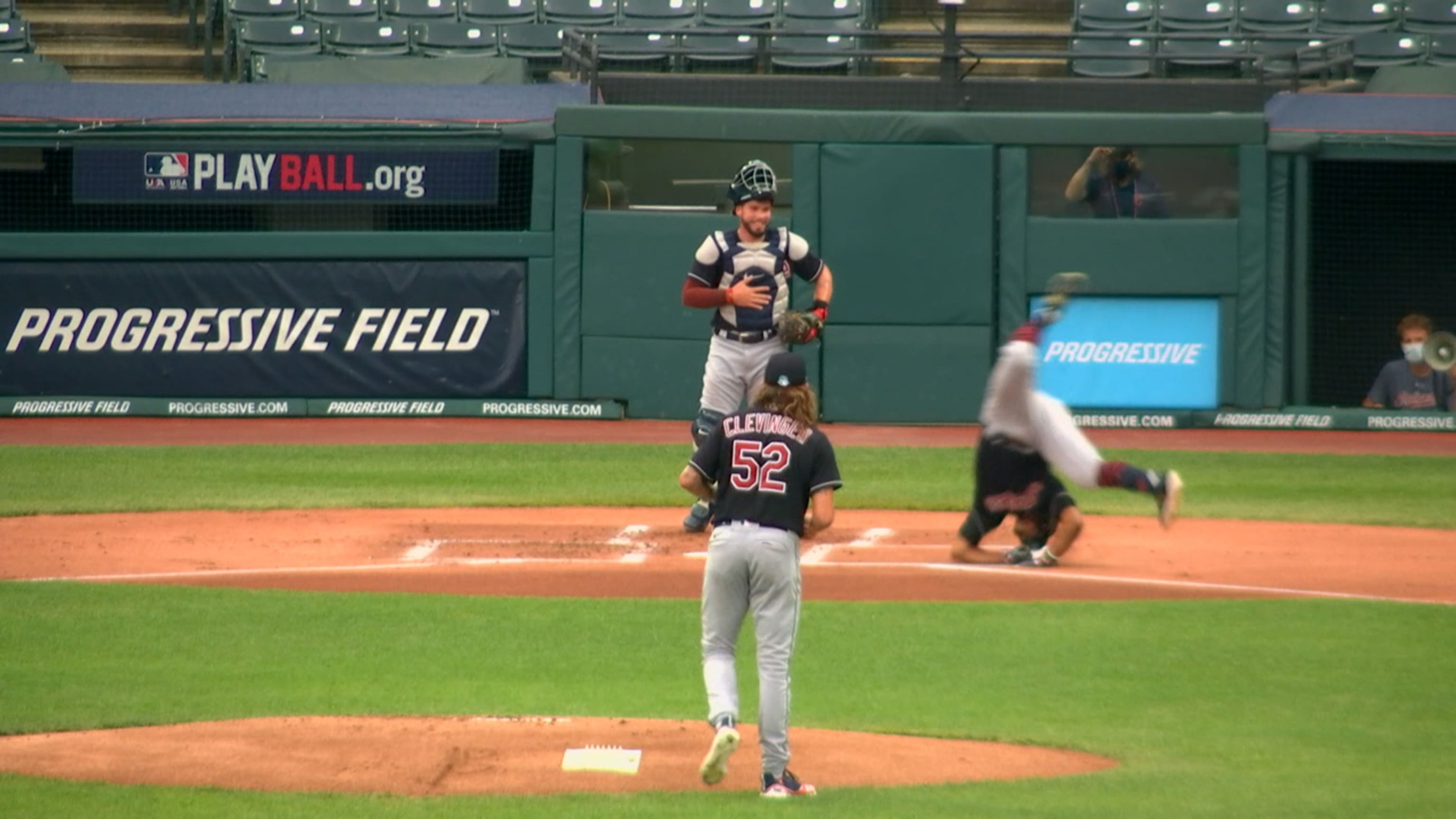 HR de Lindor con voltereta