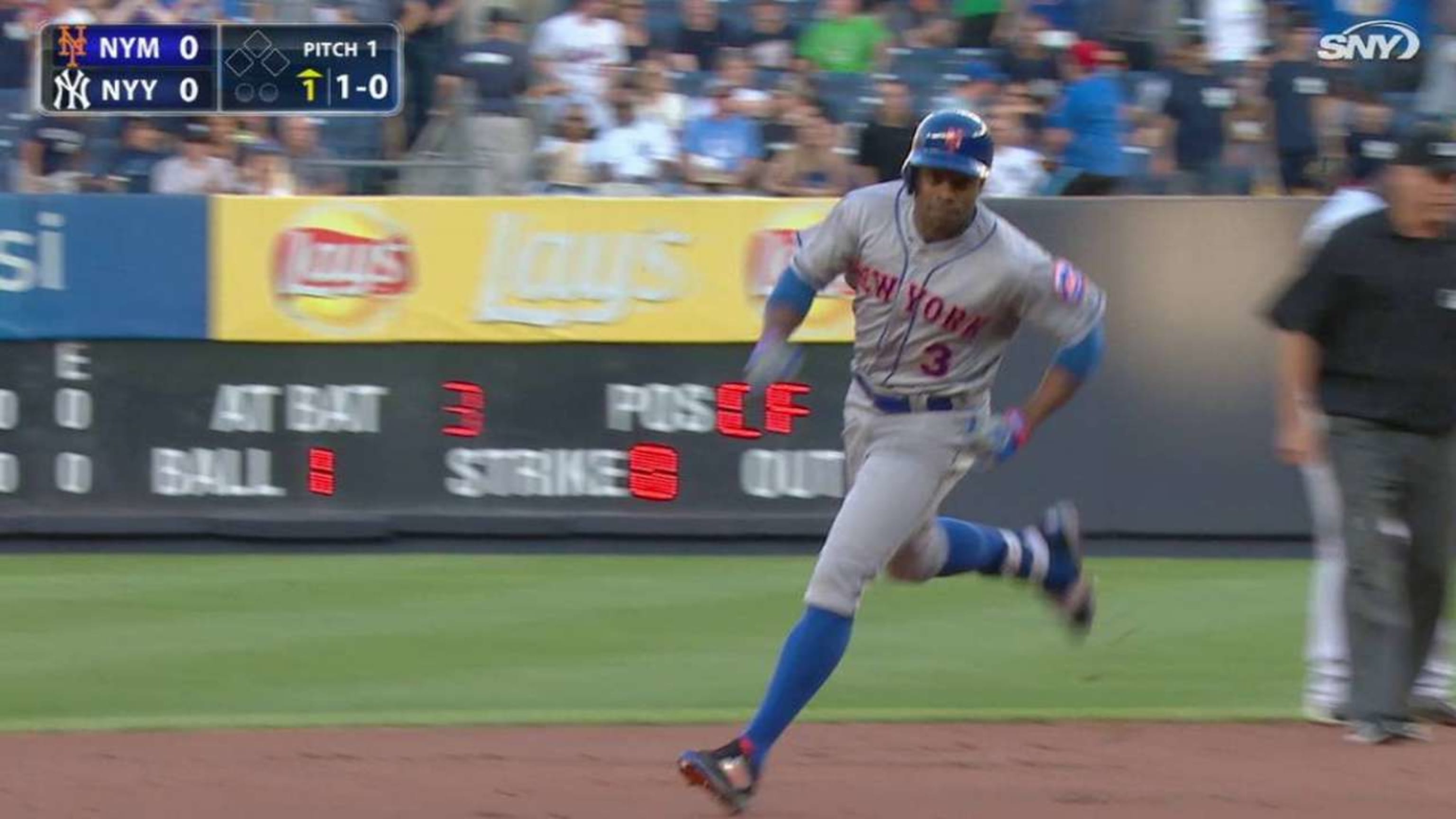 Granderson conecta cuadrangular