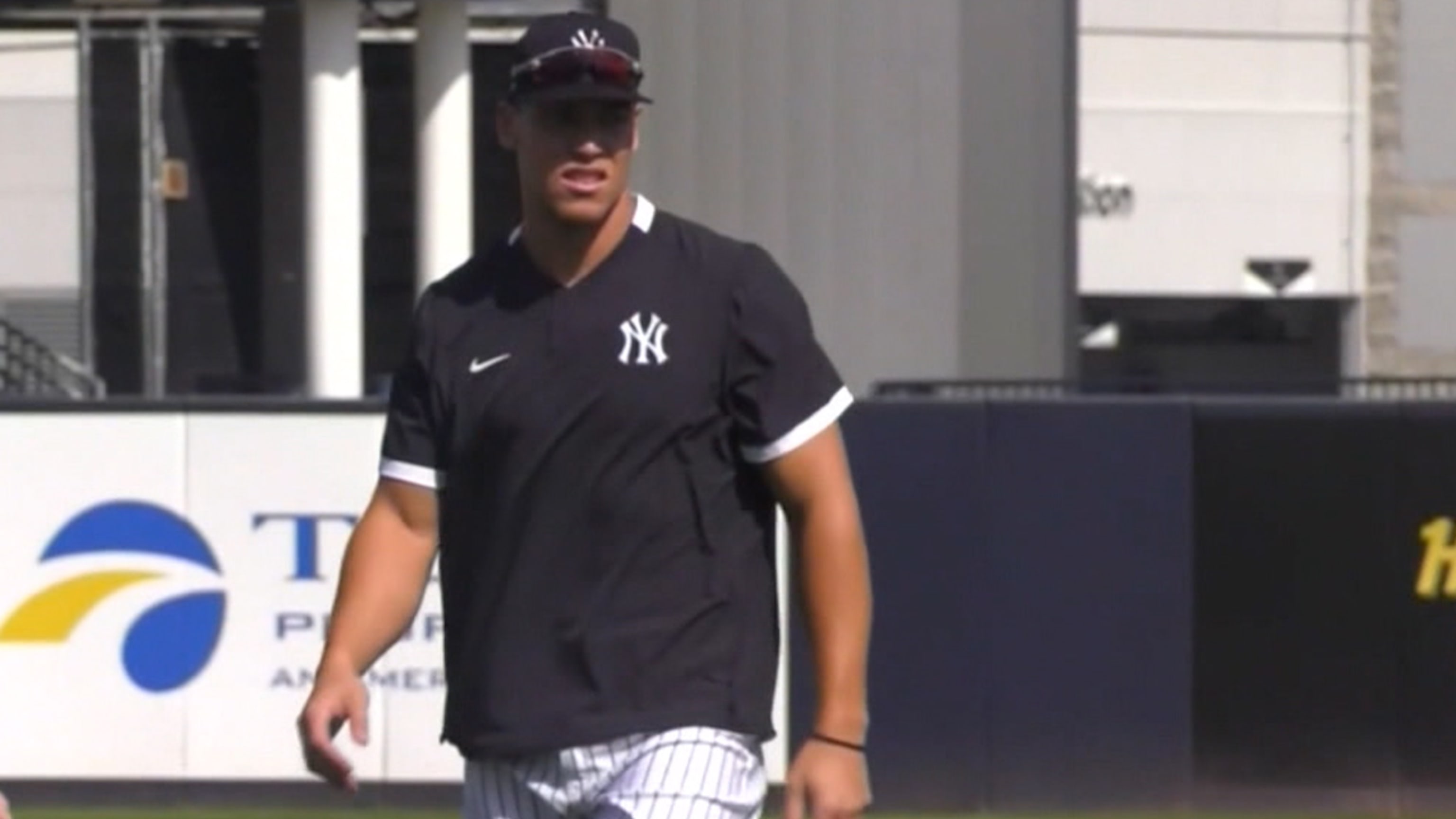 Yankees' Aaron Judge says rib improving, also had collapsed lung