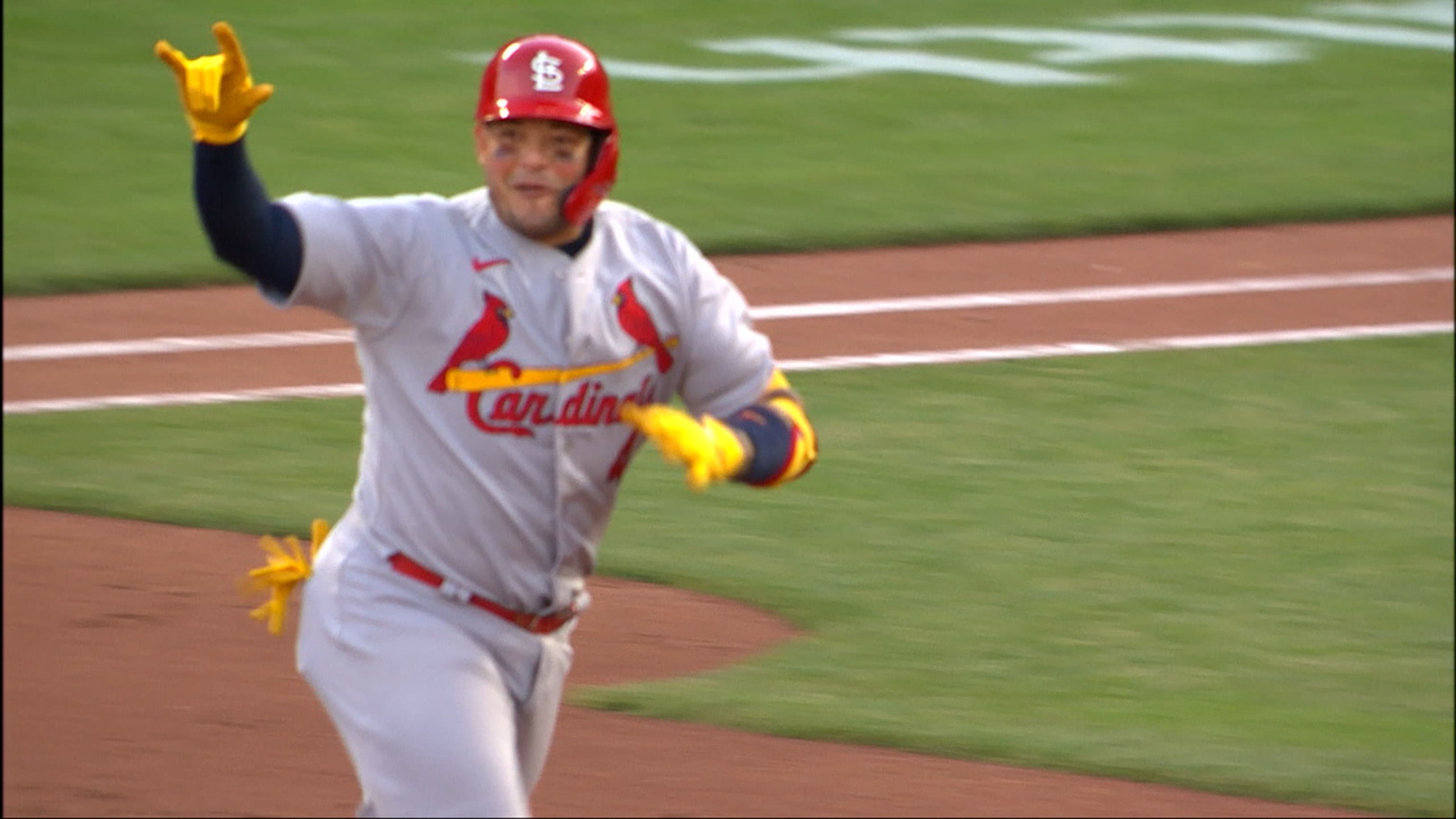 Edman absolves Cardinals' bases-loaded woes with walk-off hit Sunday