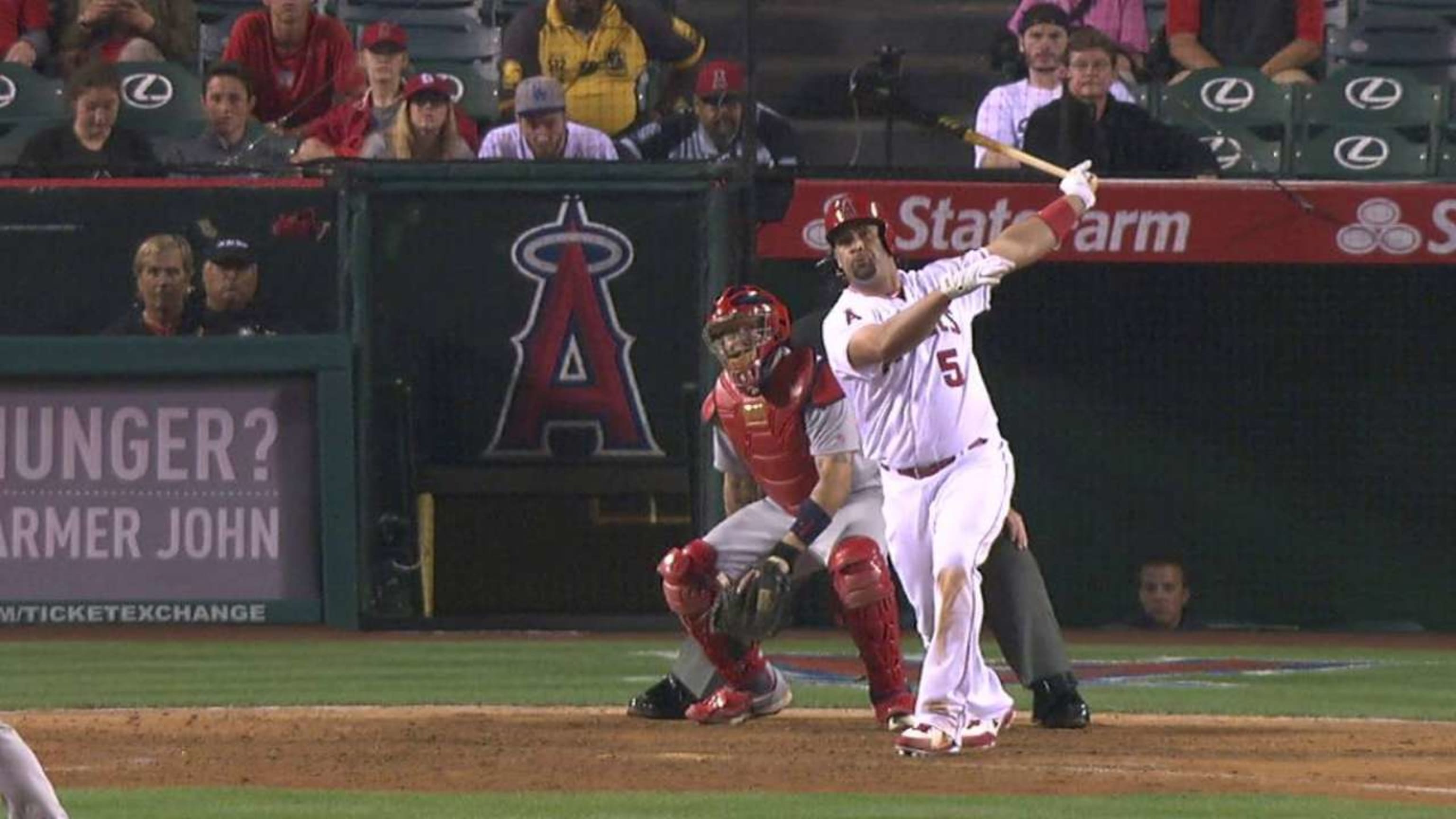 Pujols conecta cuadrangular de dos carreras