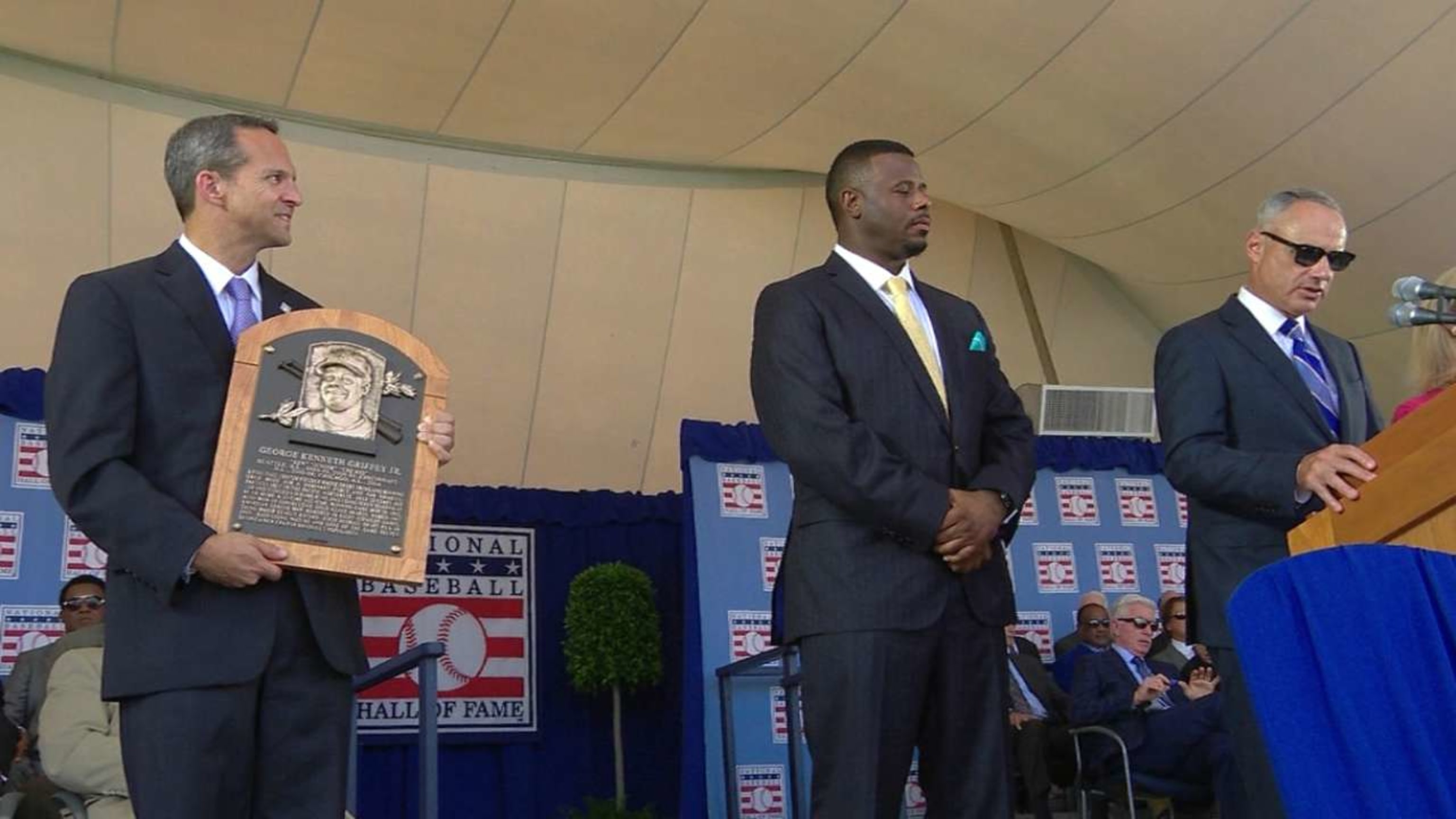 Ken Griffey Jr. inducted into the baseball Hall of Fame - Lookout