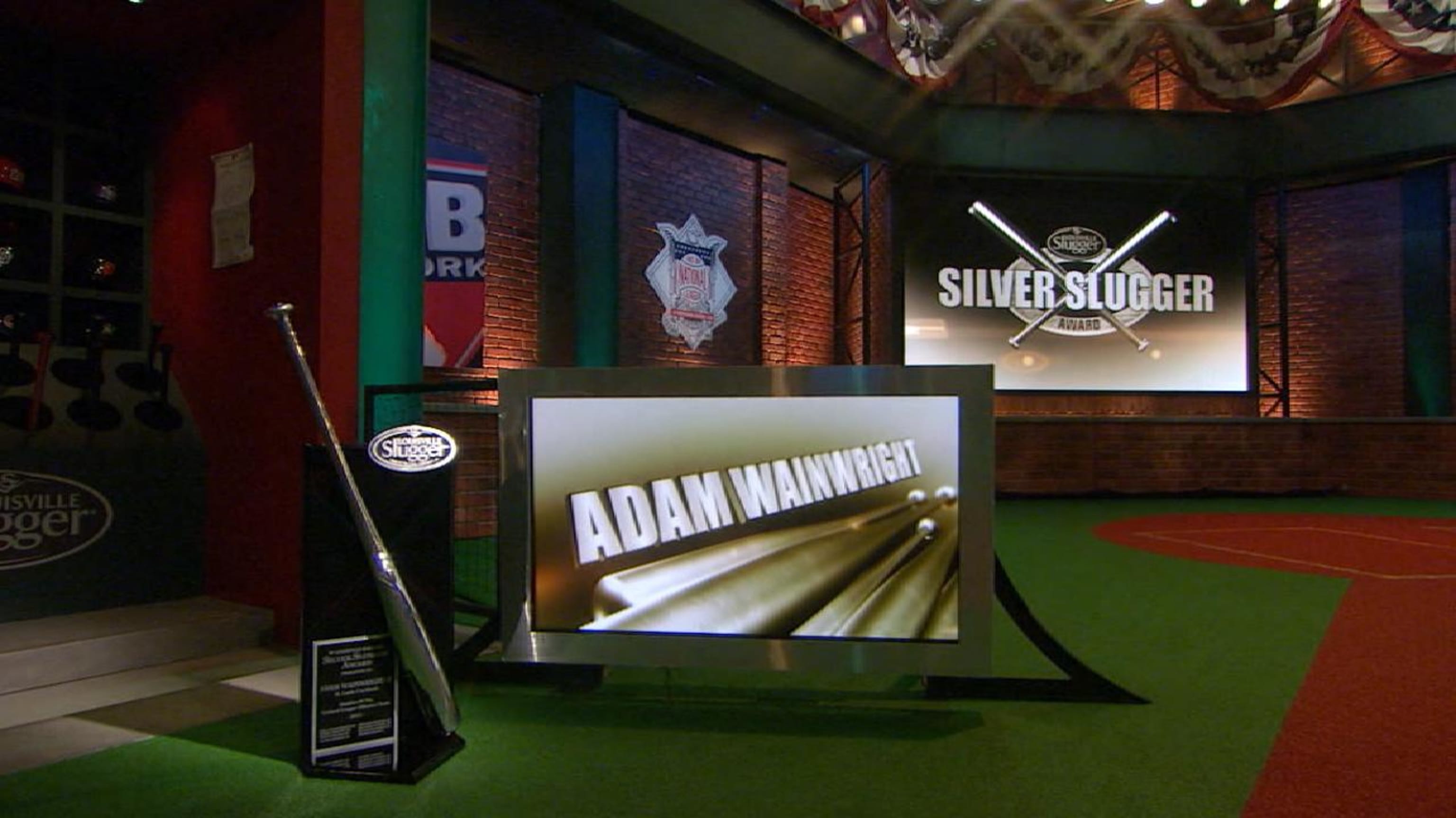 Adam Wainwright wins Silver Slugger - A Hunt and Peck - Viva El Birdos