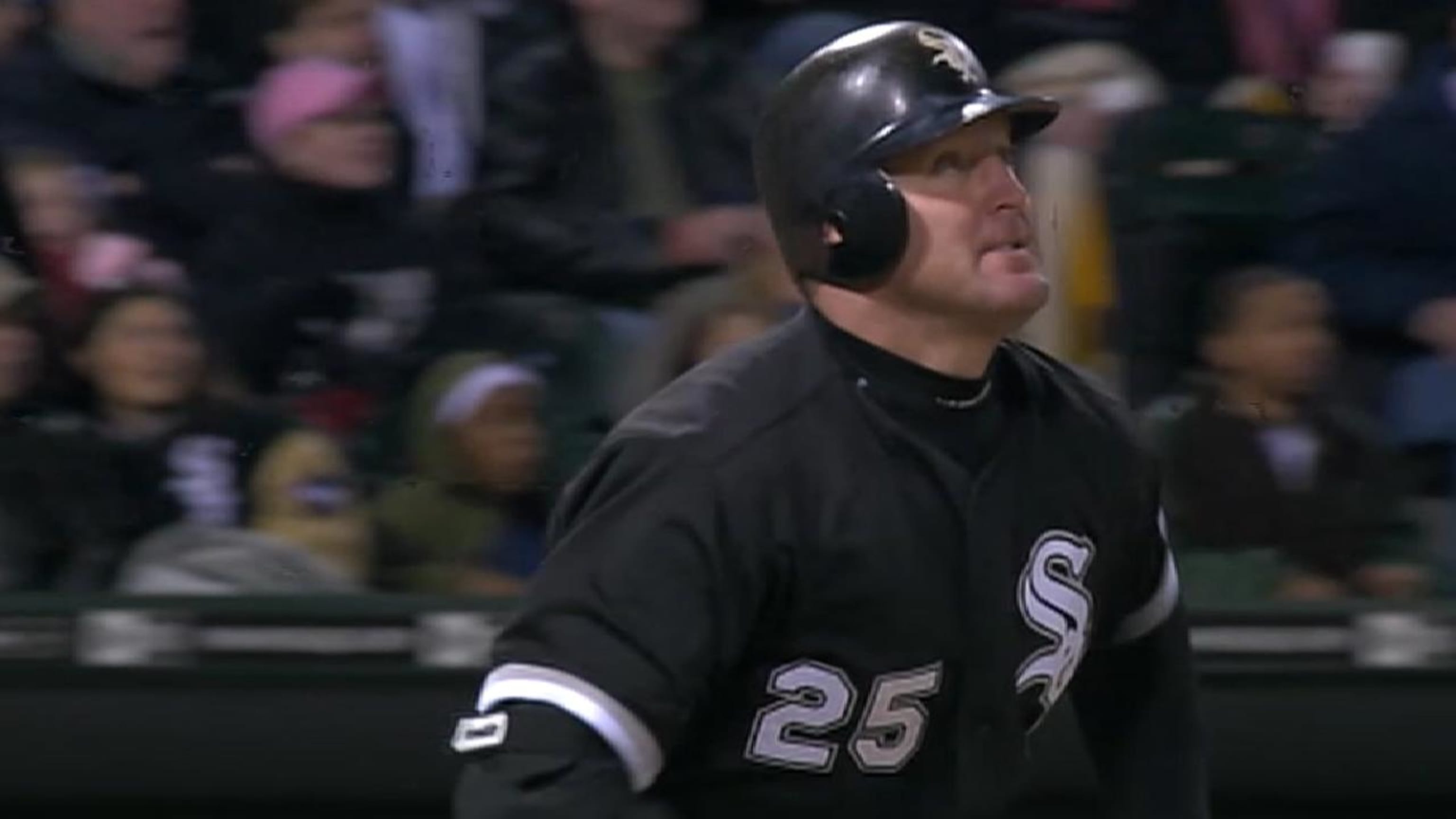 White Sox to wear collared jerseys -- but not shorts -- for