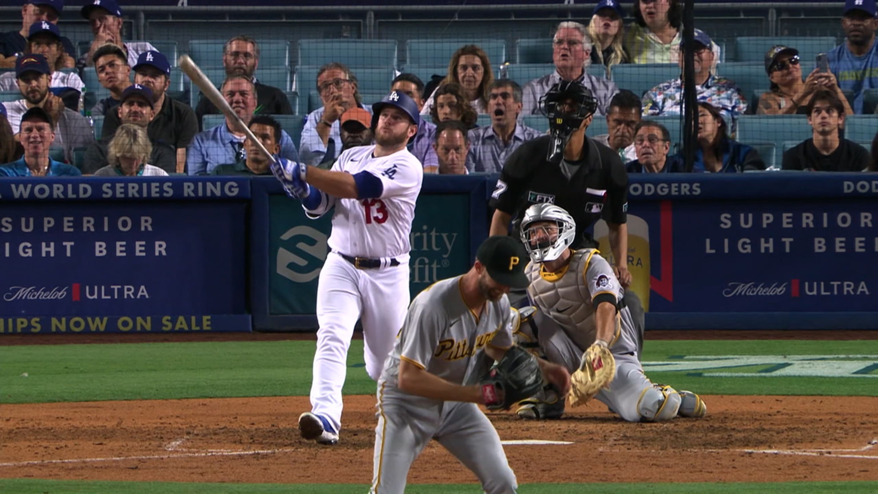 Max Muncy desempata con HR