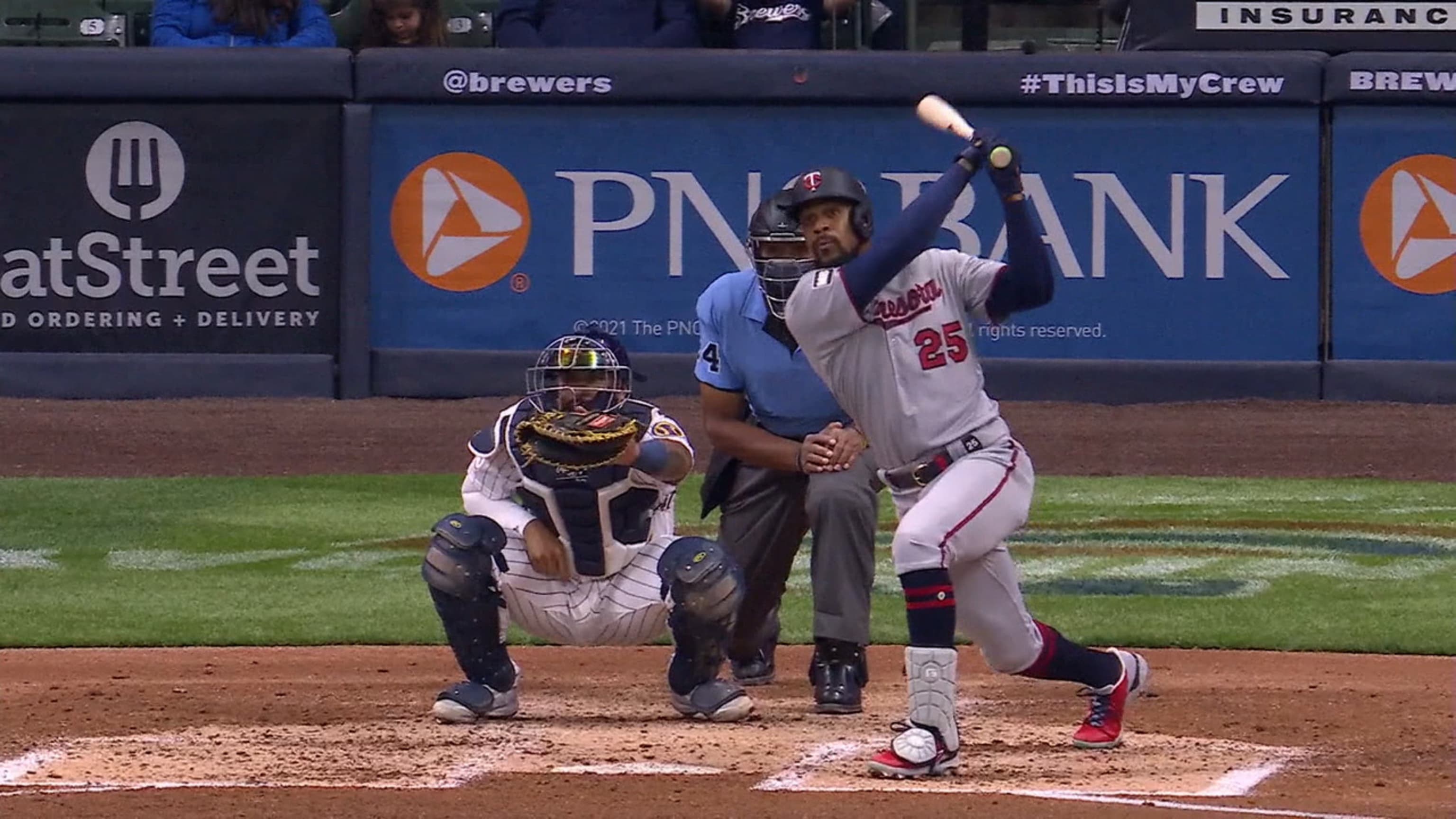 Buxton rompe el no-hitter con HR