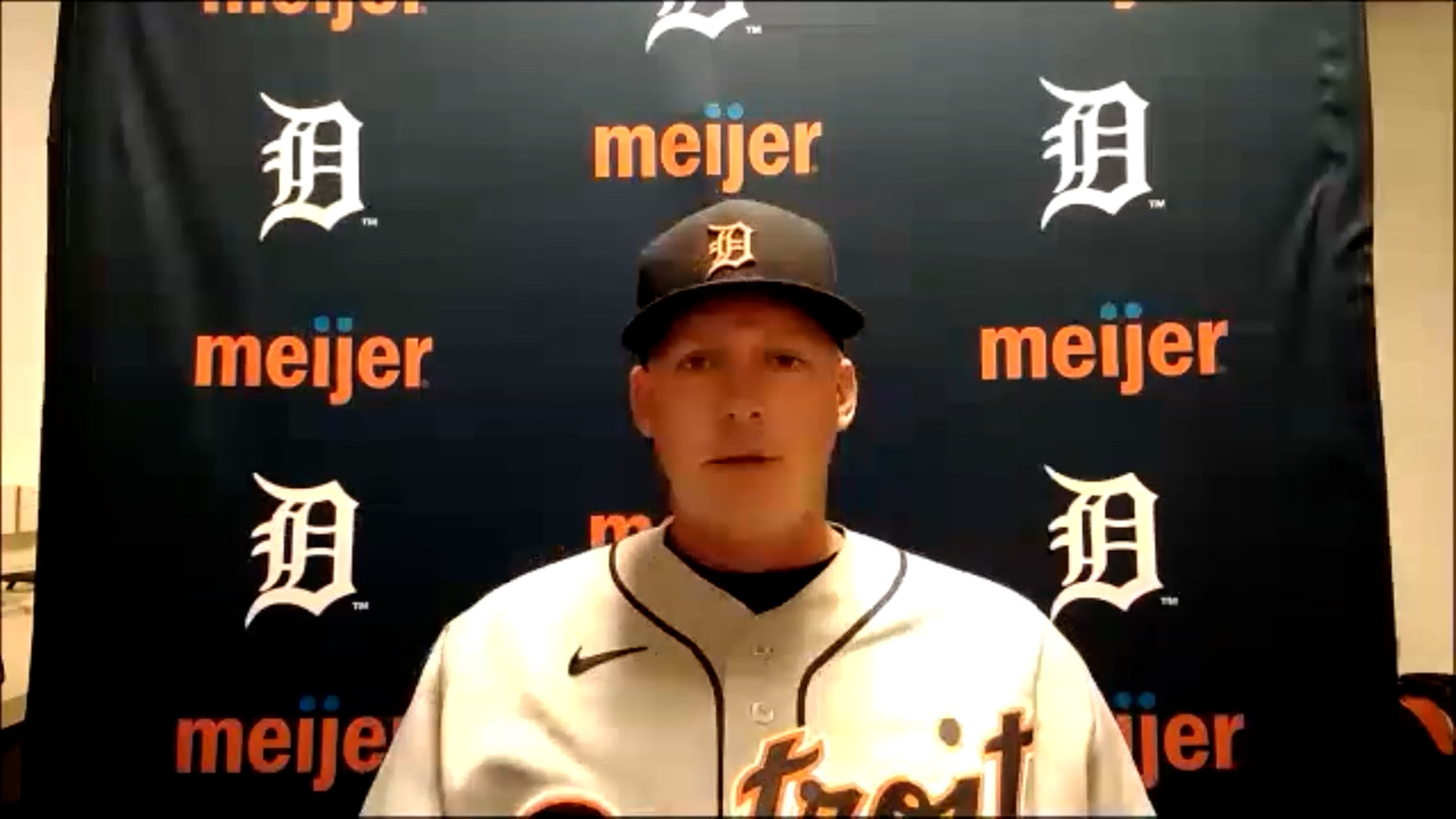 A.J. Hinch returns to Houston as Tigers manager