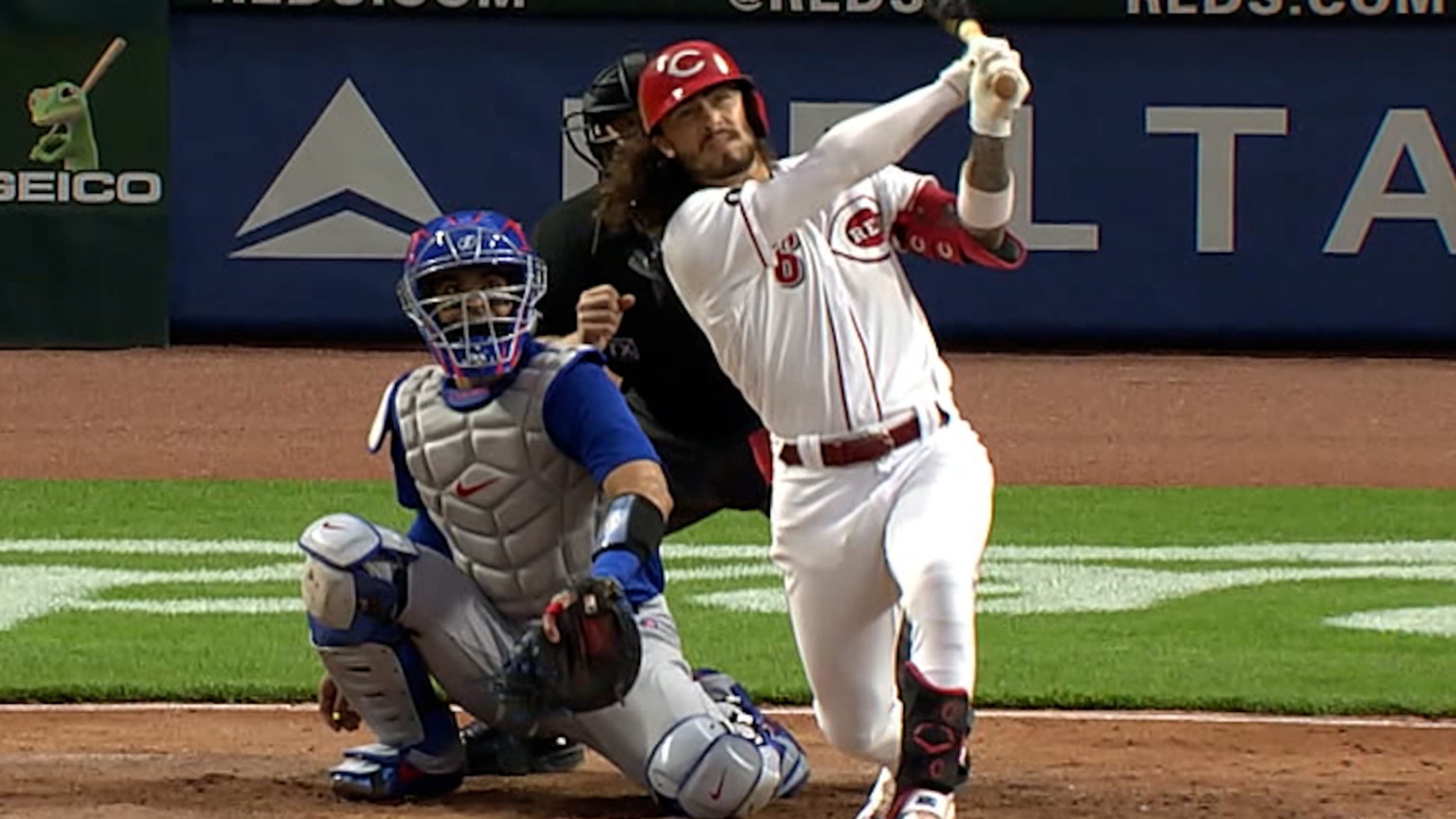 India conecta jonrón de 2 carreras