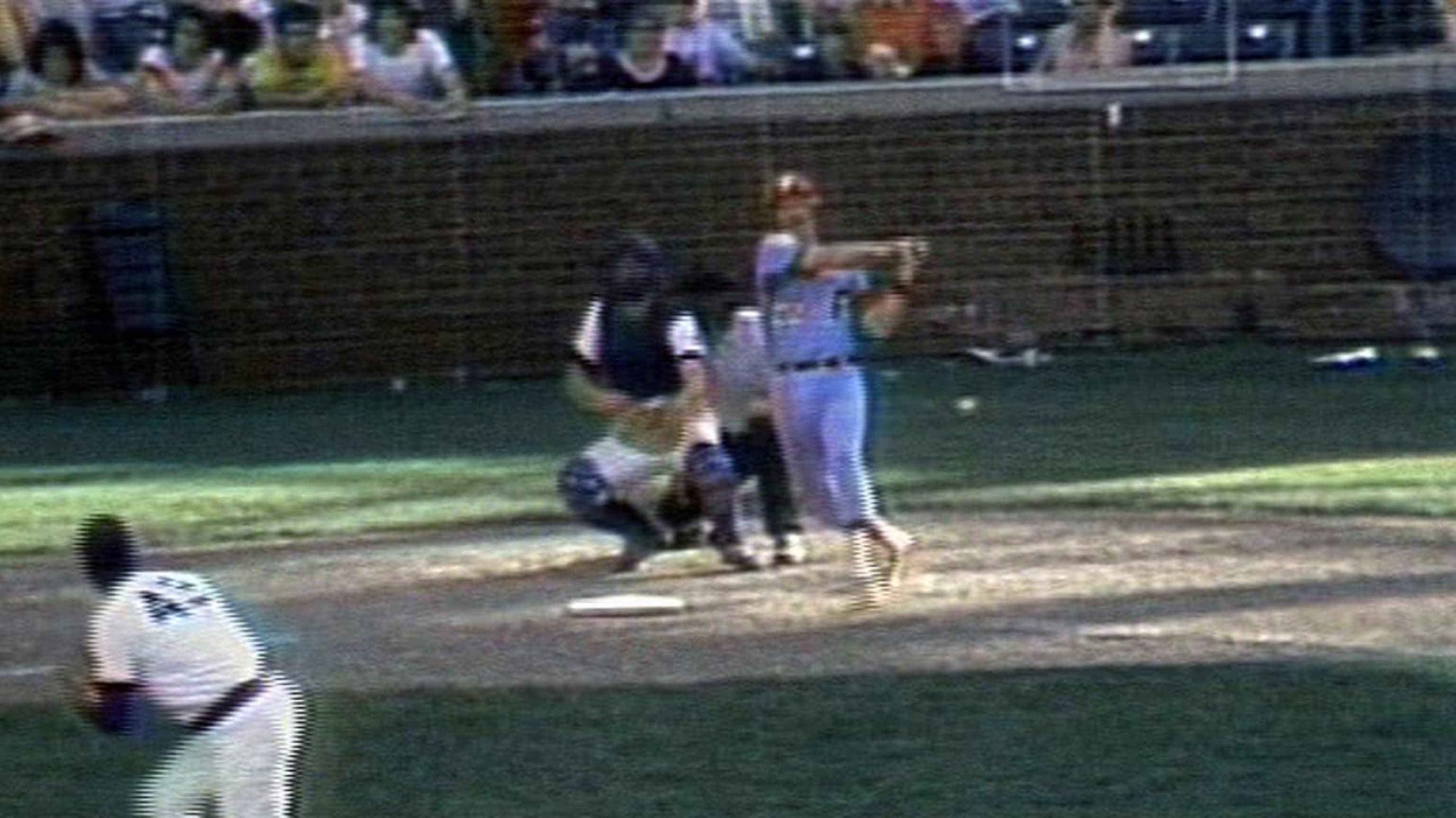 Schmidt se vuela la cerca cuatro veces