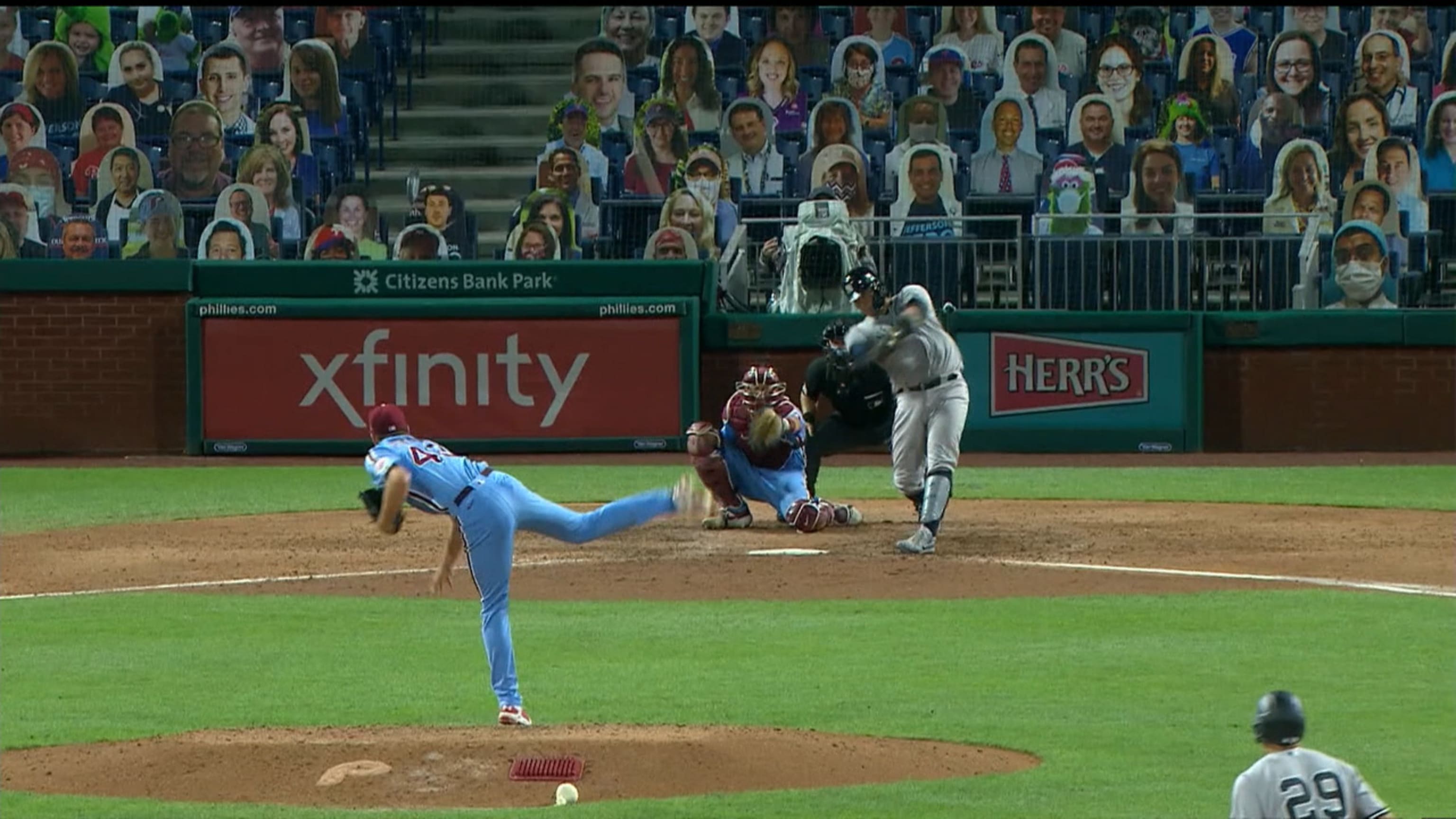 Gary Sánchez da HR de dos carreras