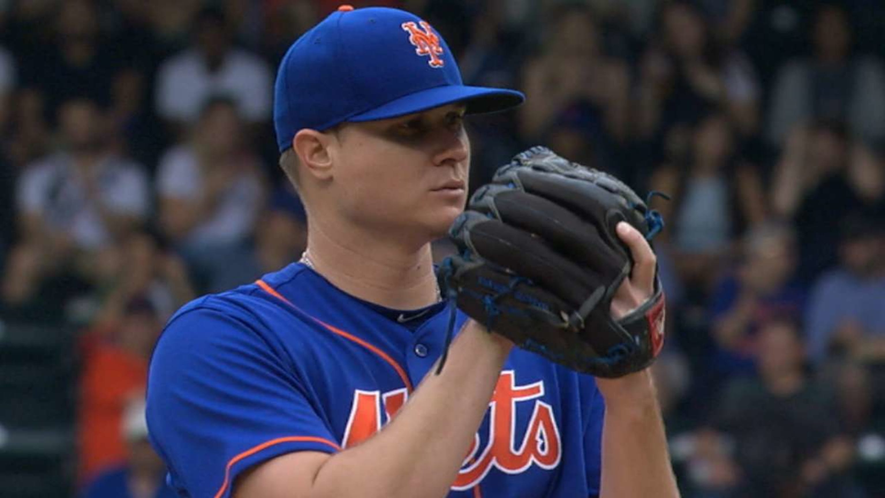 Oswalt earns 1st career win