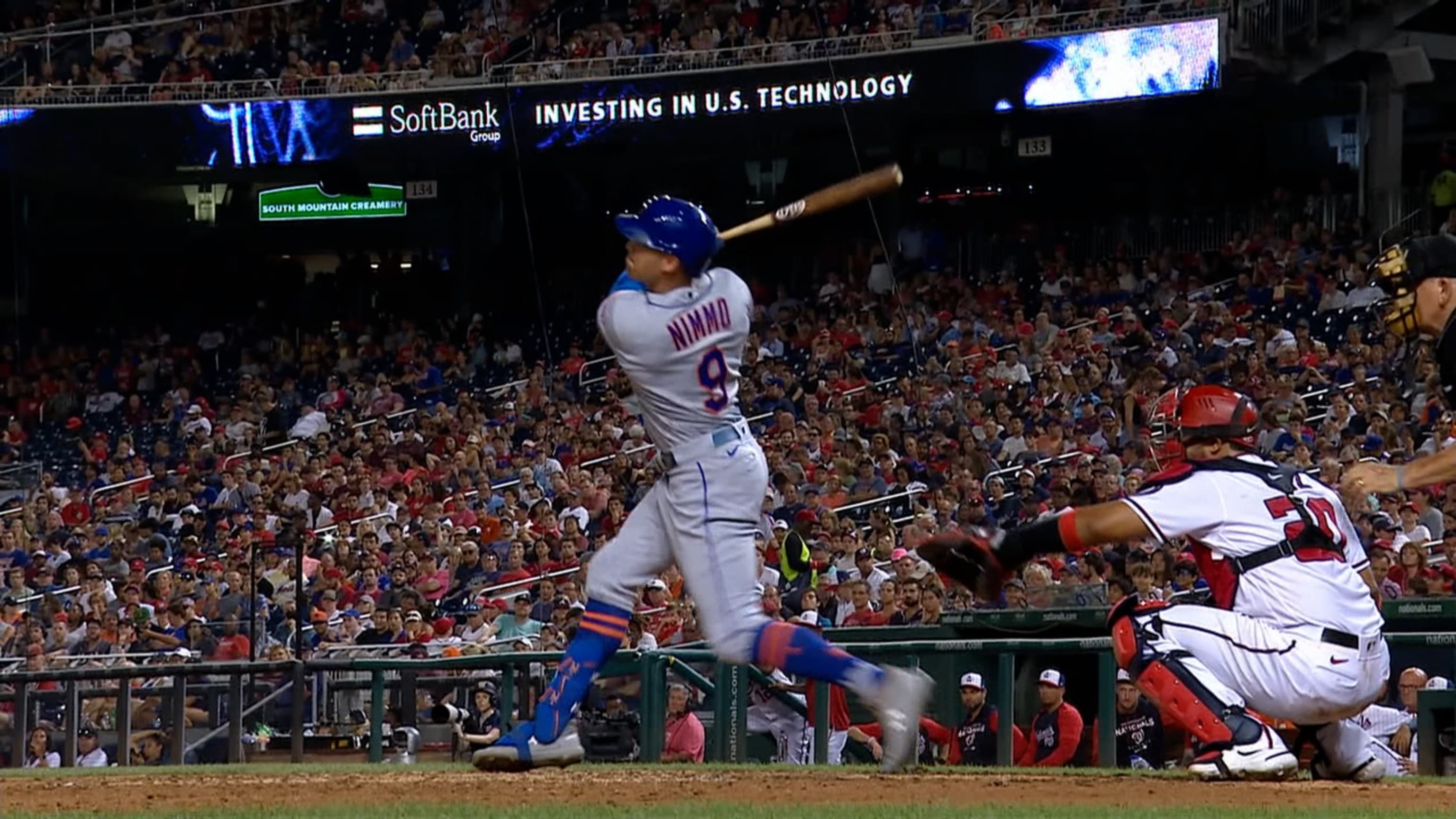 NYM@CHC: Recker drives a solo homer to left field 