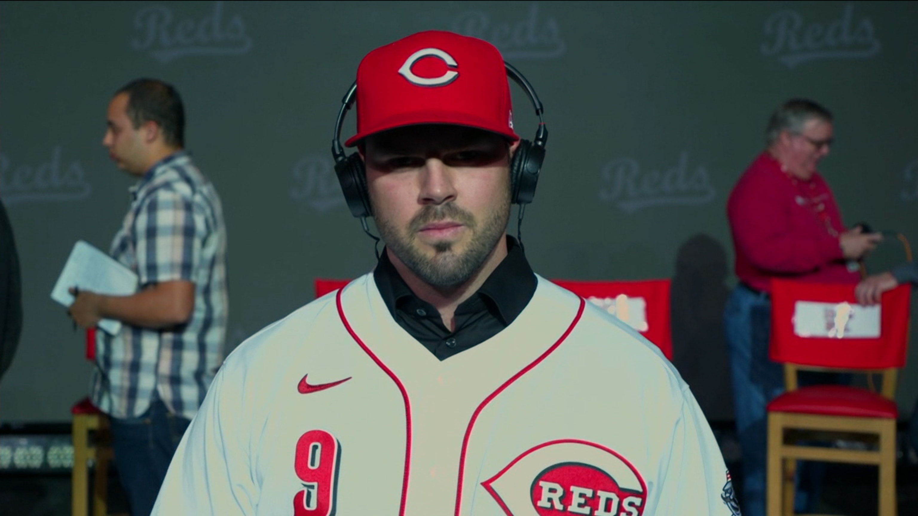 mike moustakas reds jersey