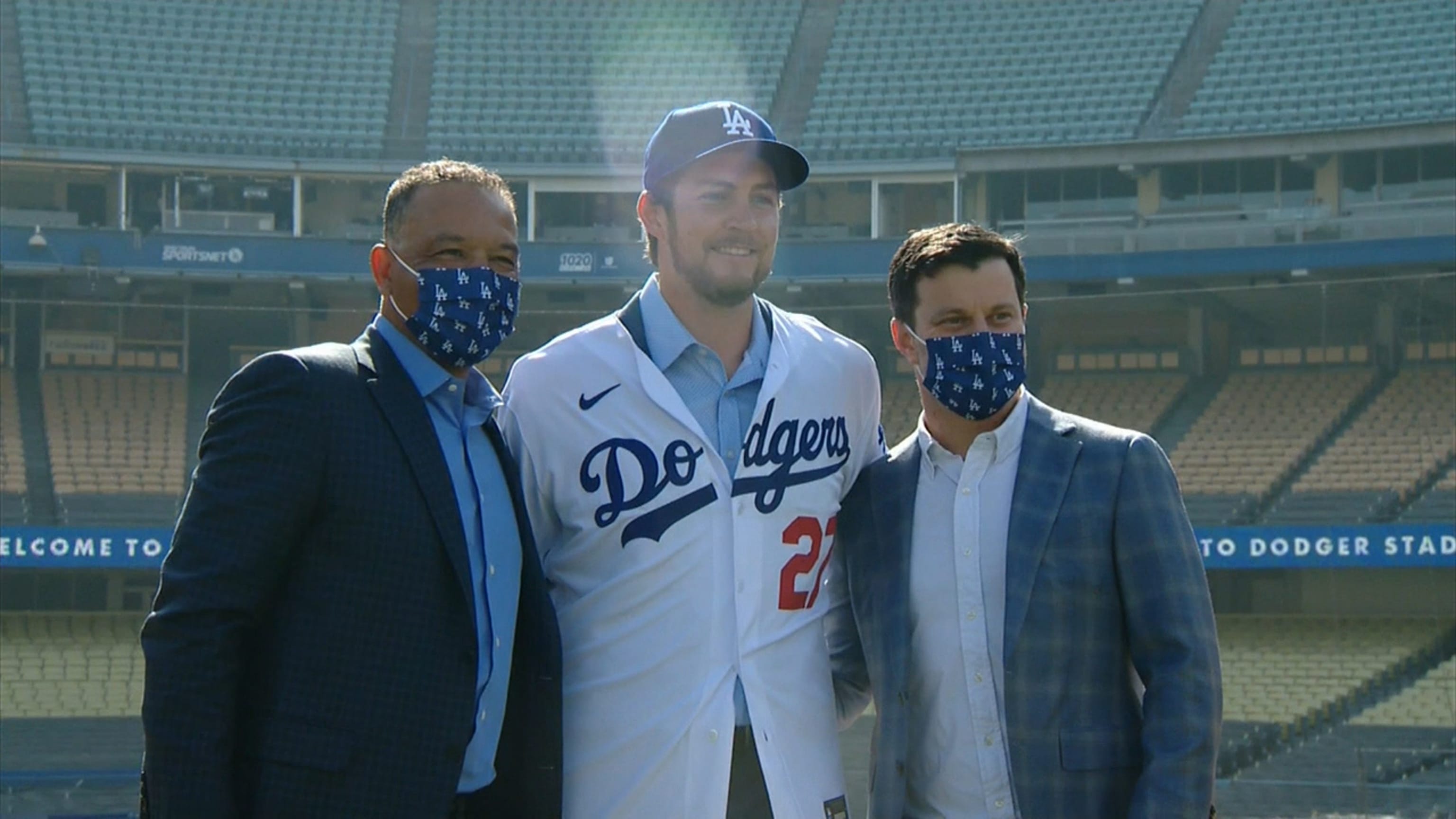 Dodgers introduce Trevor Bauer