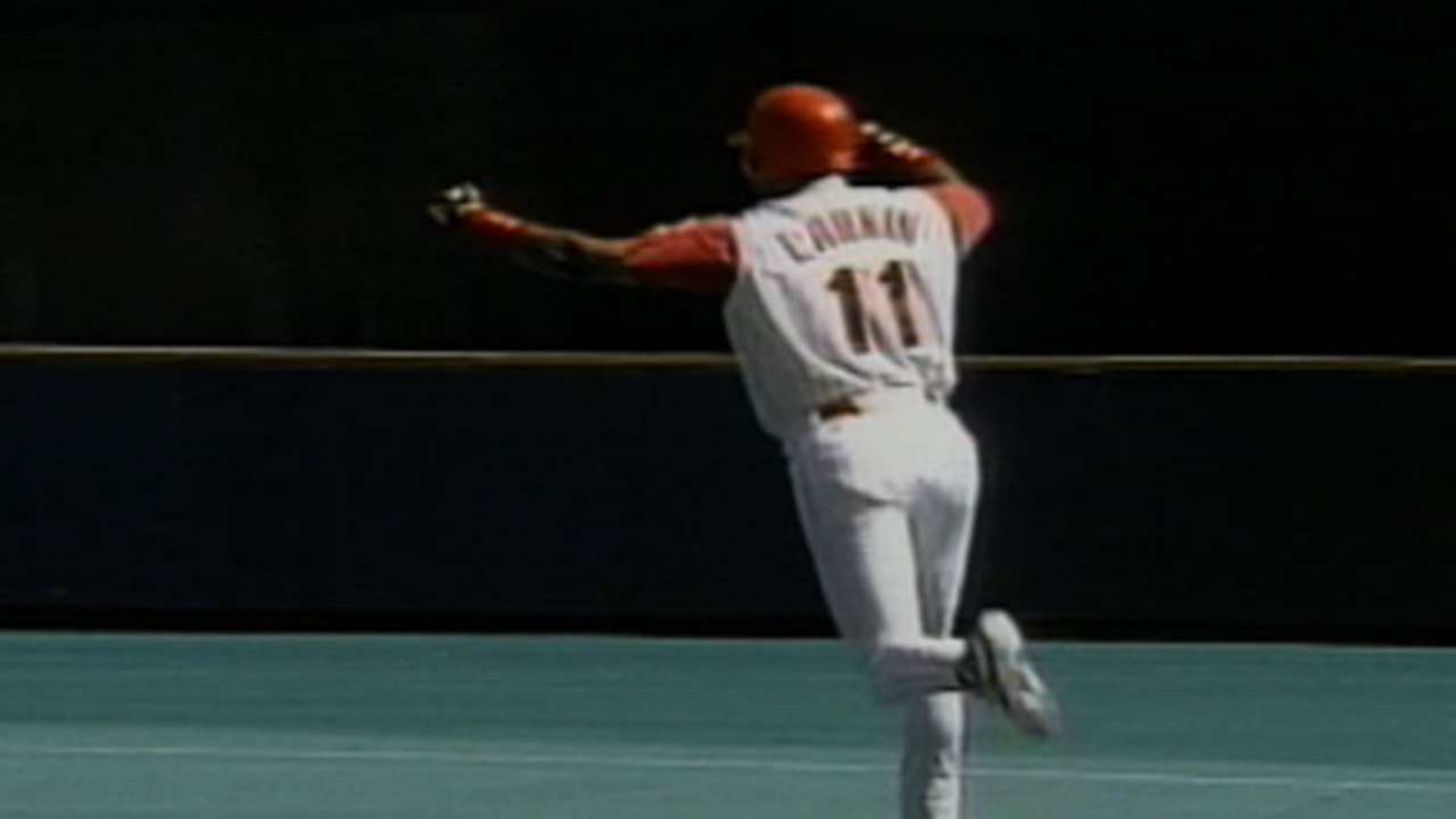 Larkin se une al club 30-30