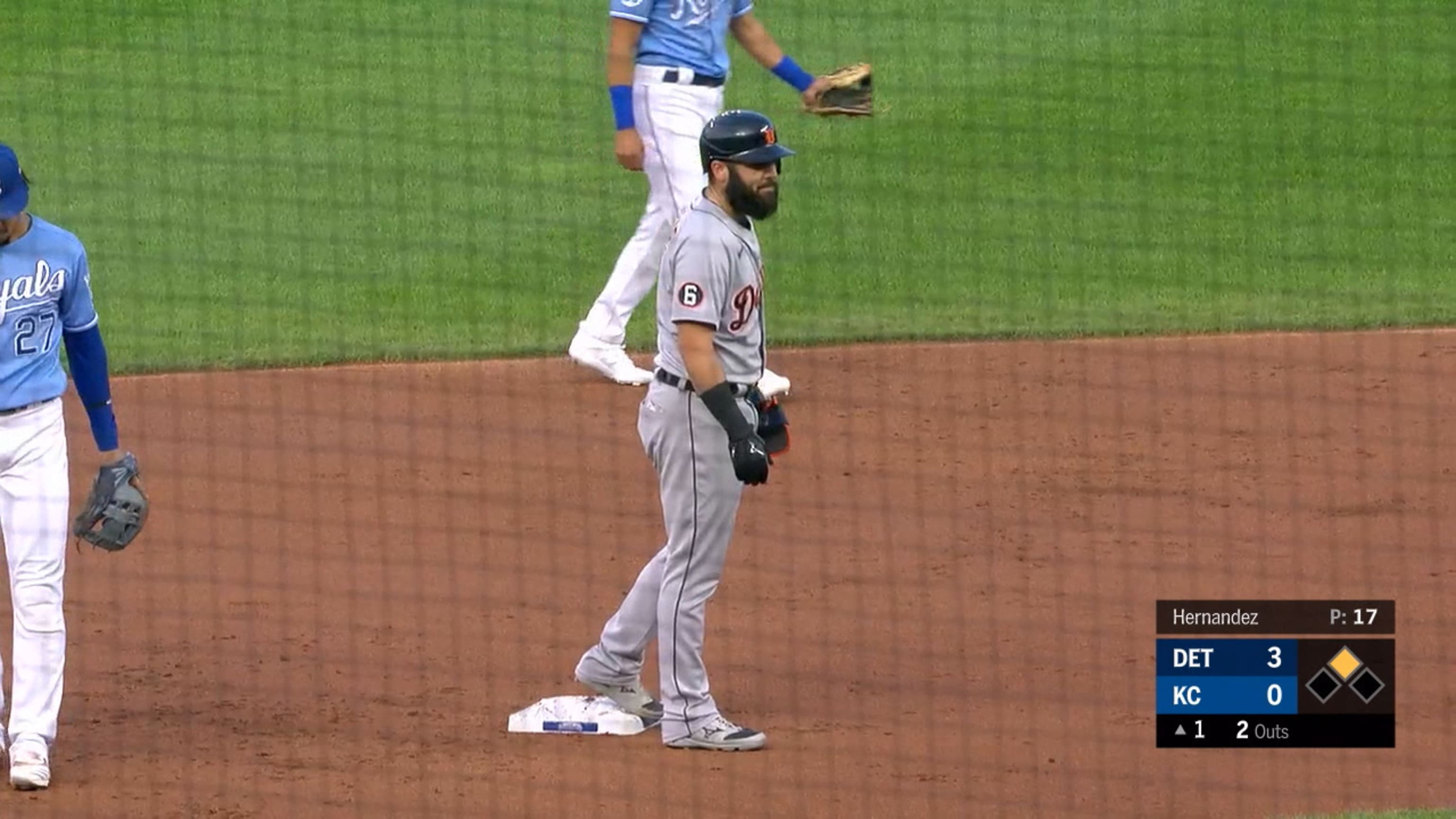 Austin Romine remolca dos con doble