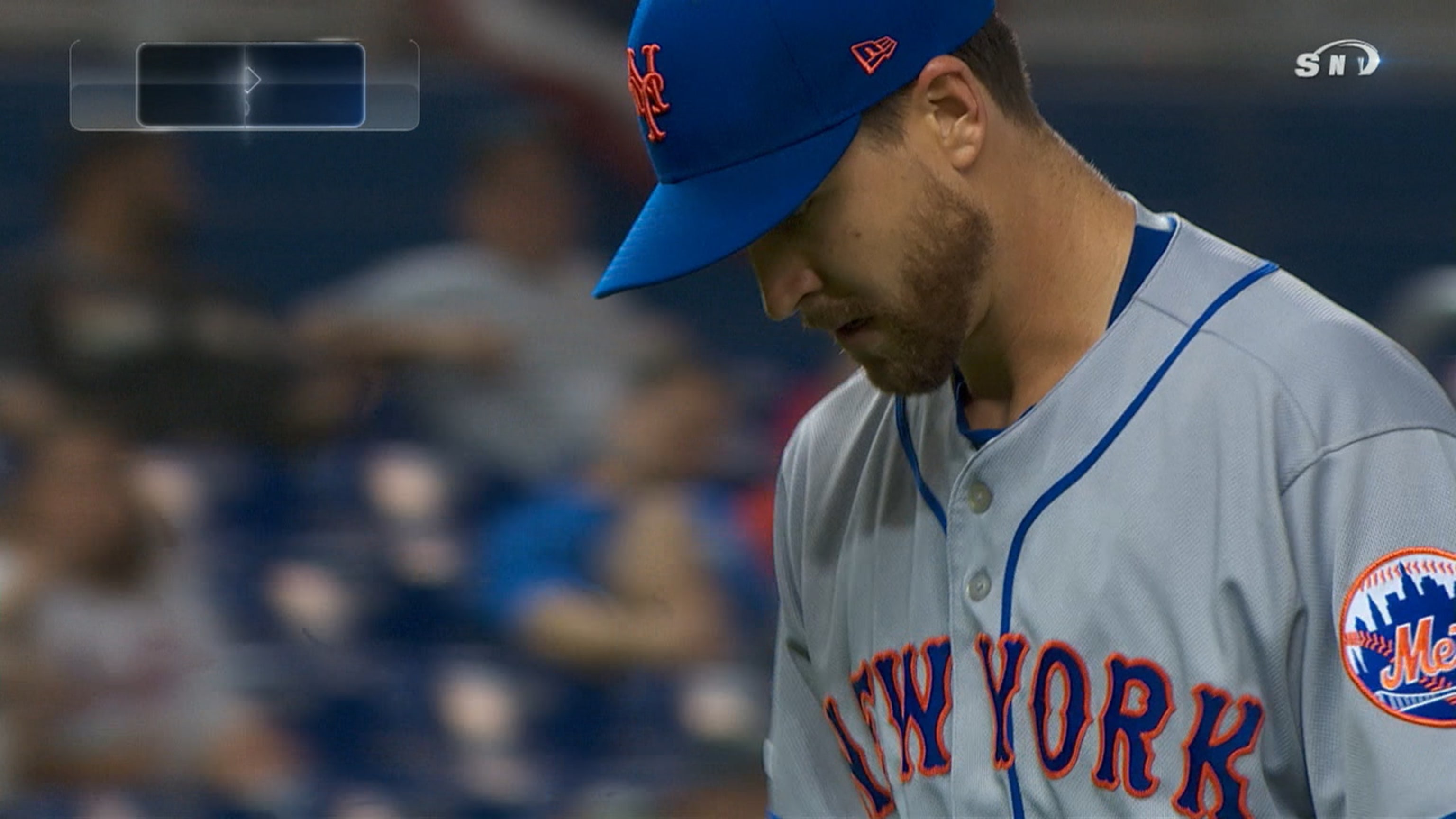 Jacob deGrom strikes out 8 straight to begin game, strengthens