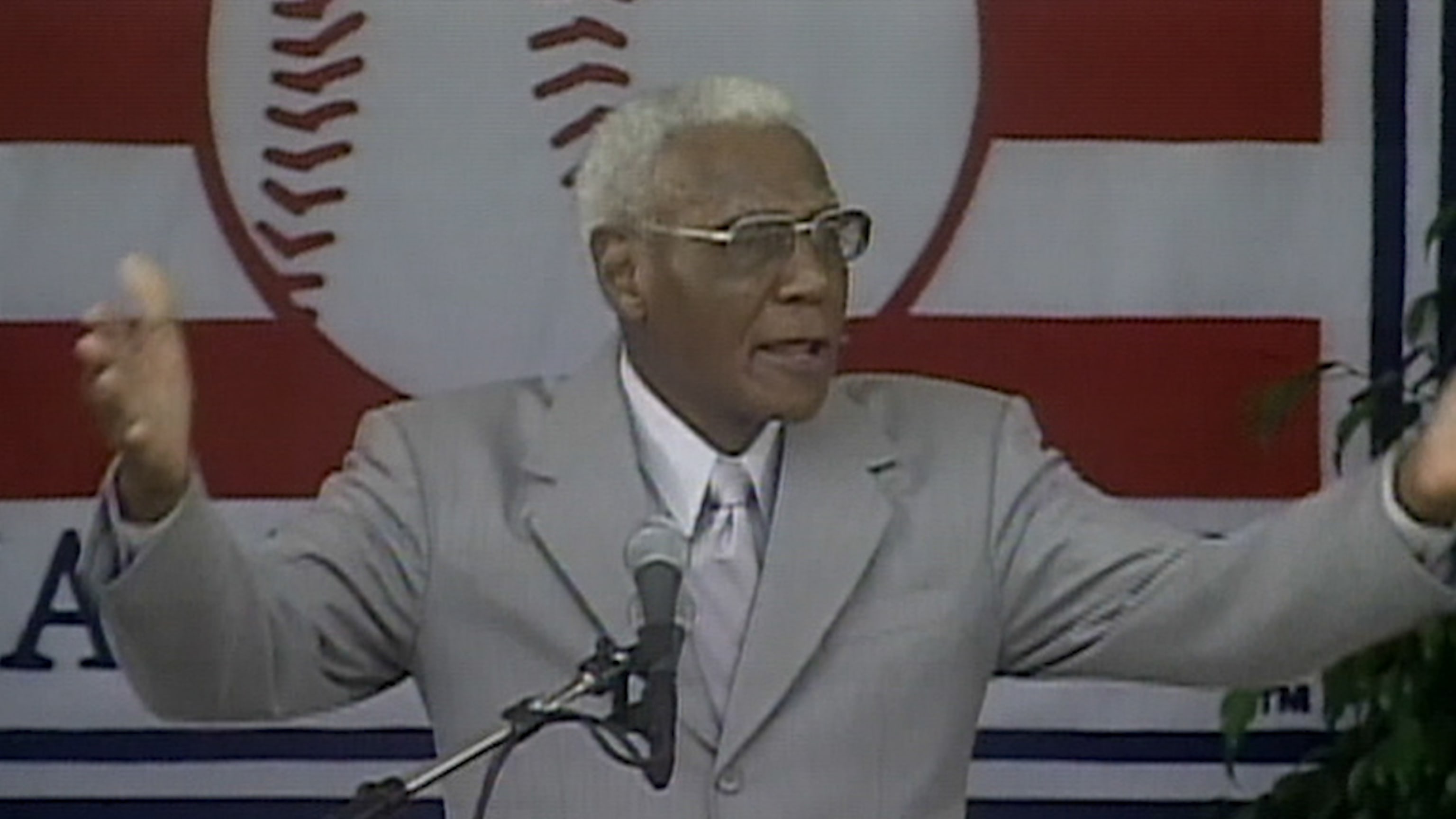 Buck O'Neil inducted into MLB Hall of Fame
