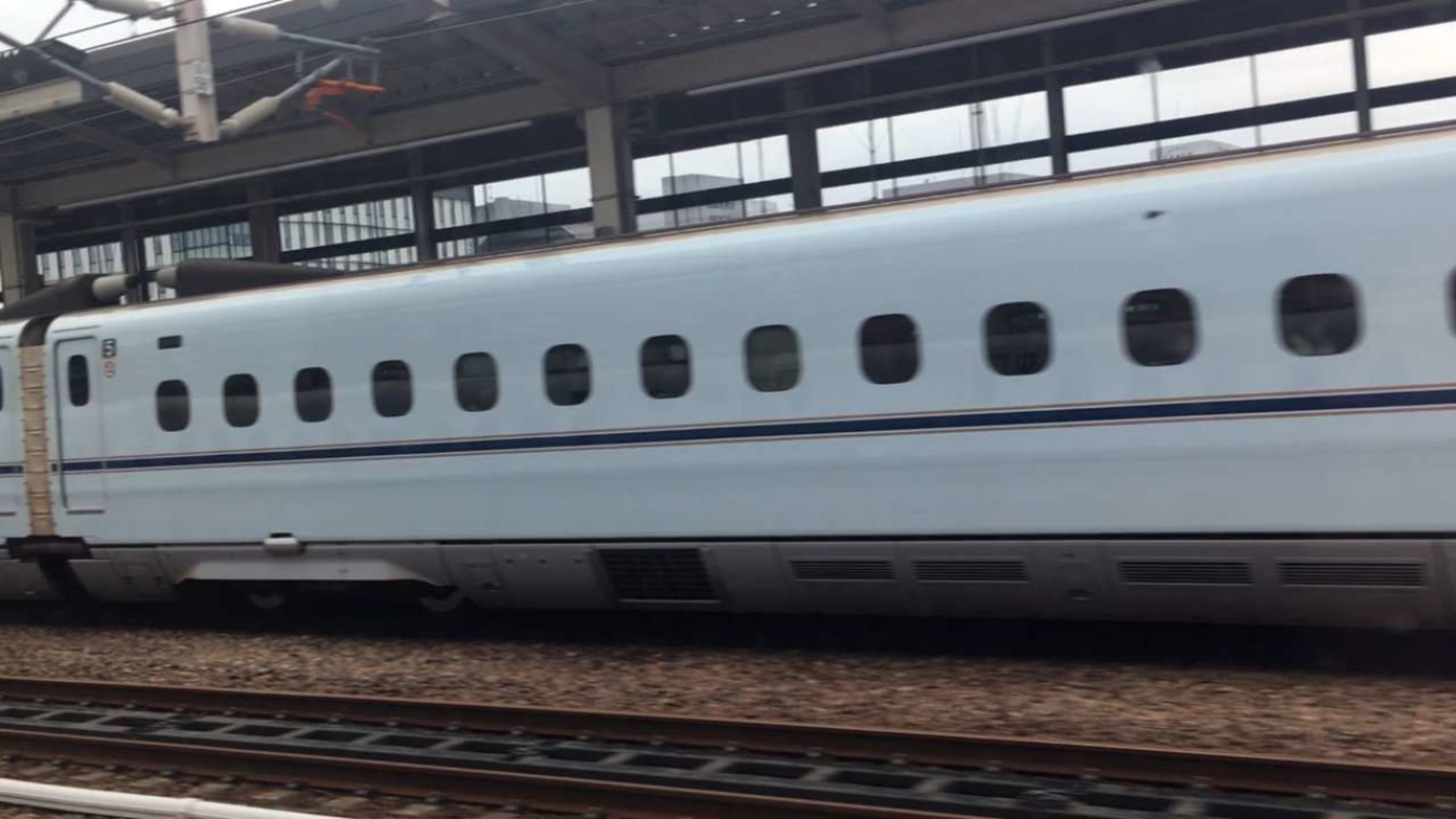 mlb stars enjoying bullet trains in japan