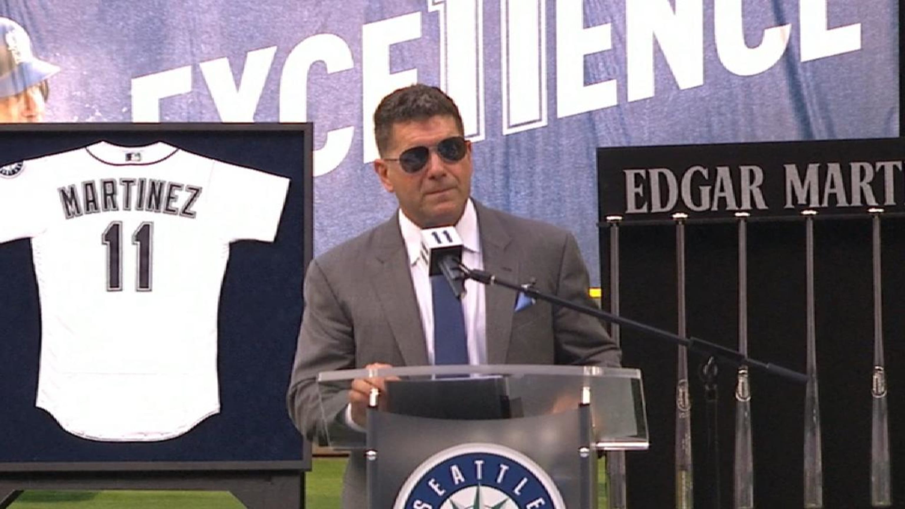 Seattle Mariners to retire Edgar Martinez's number 11