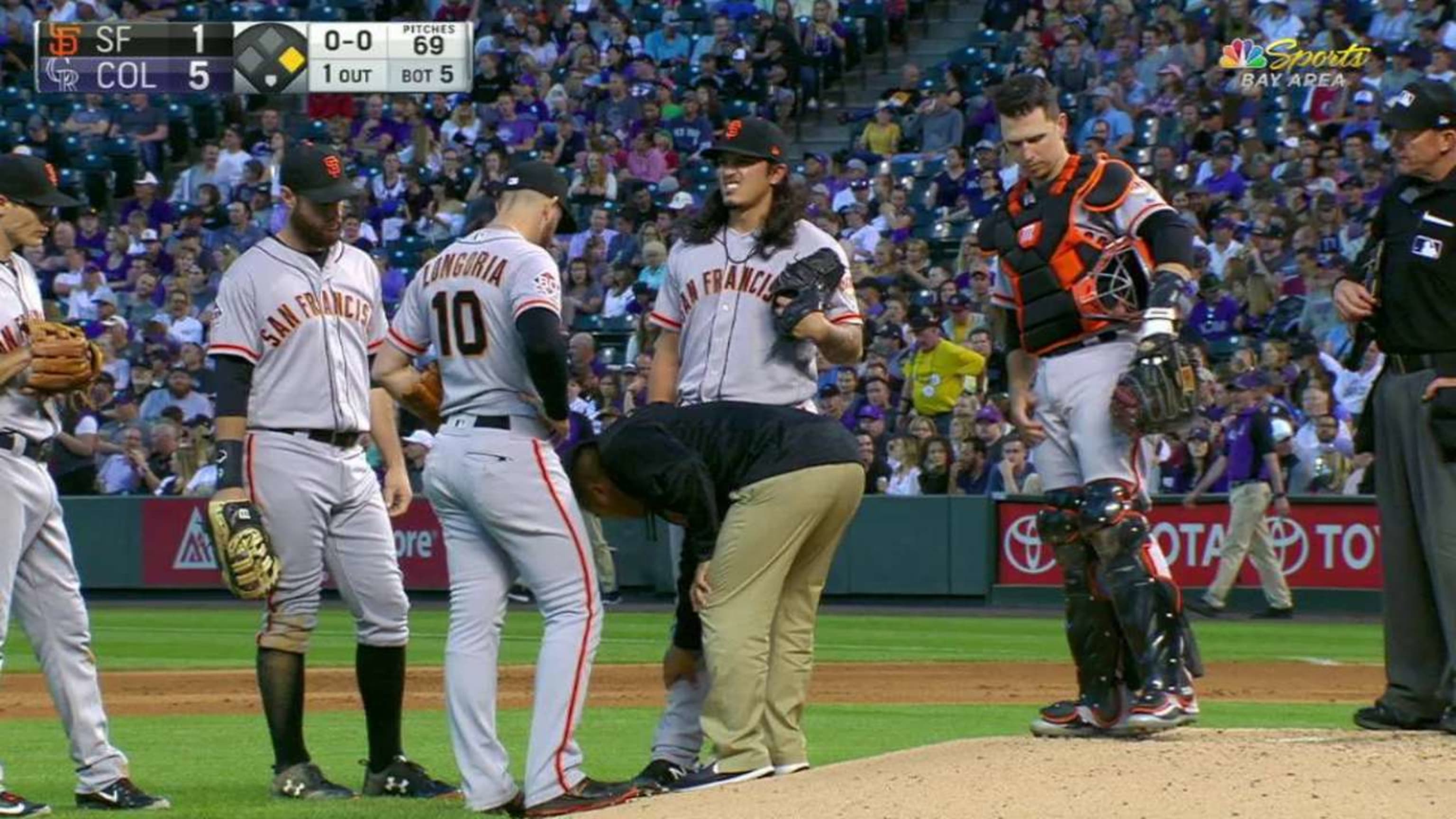 Giants pitcher Dereck Rodriguez, Pudge's son, will pitch against