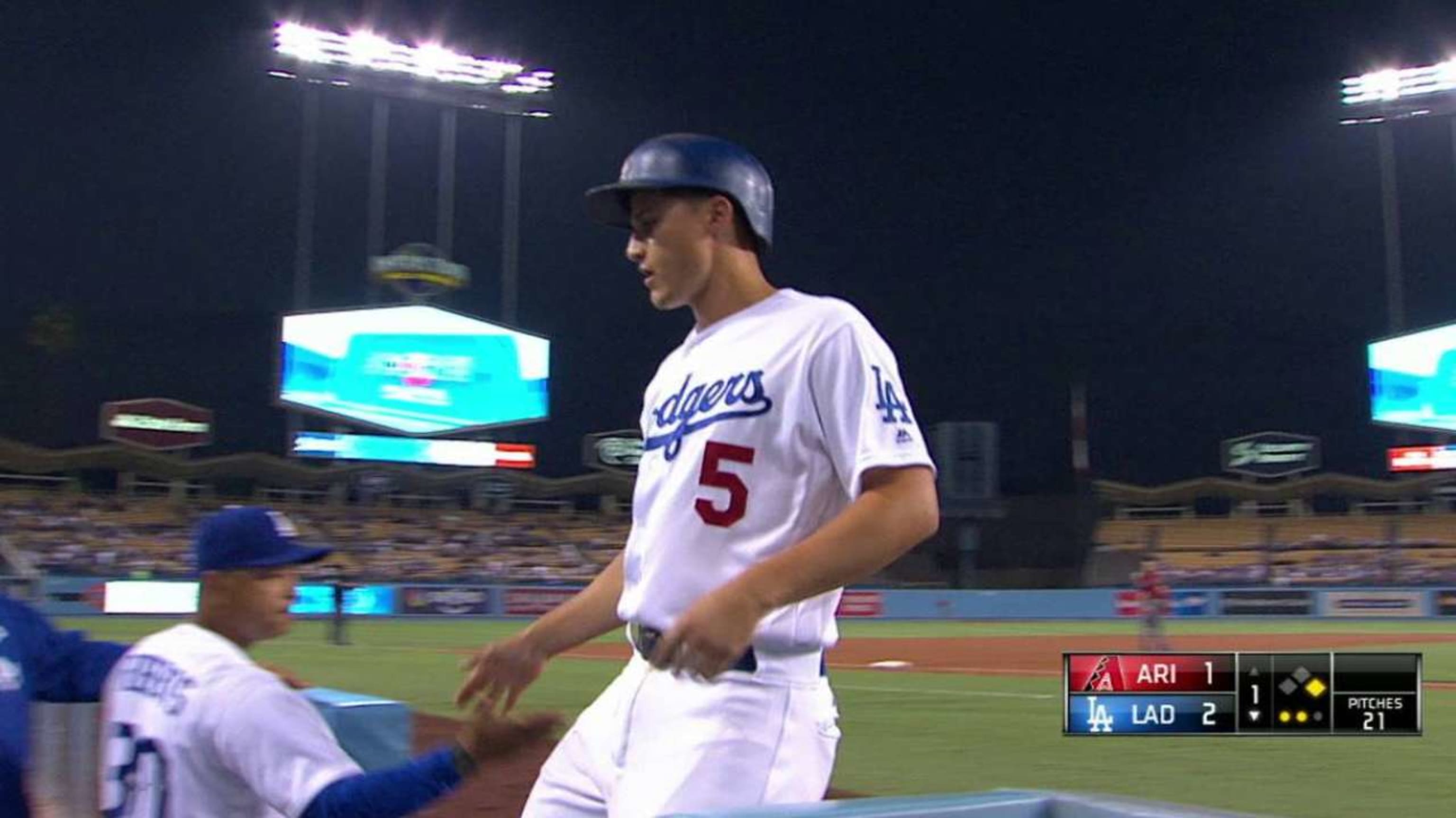 Madison Bumgarner hits HR off Kershaw, Giants sweep Dodgers