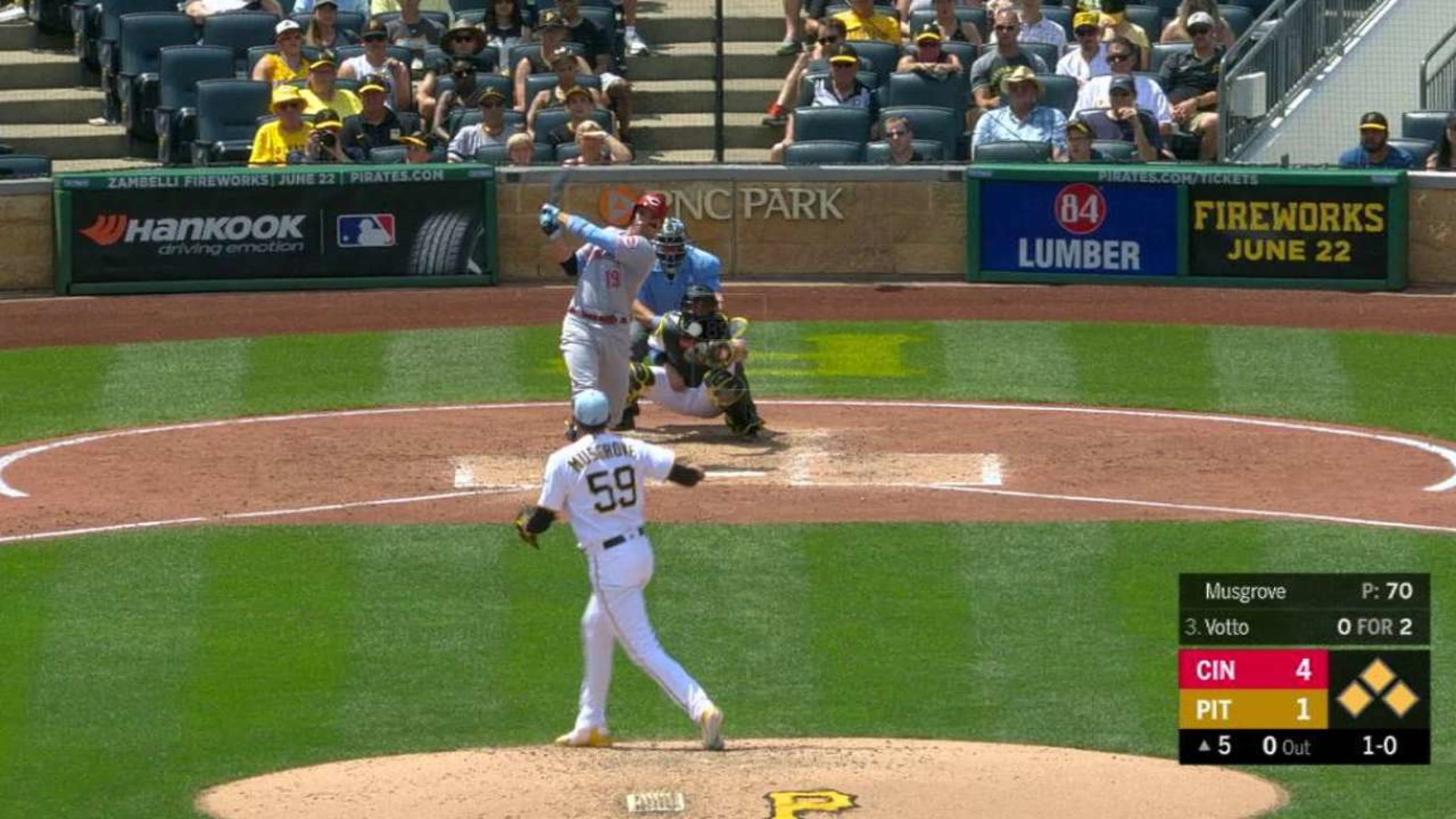 Votto's two-run double