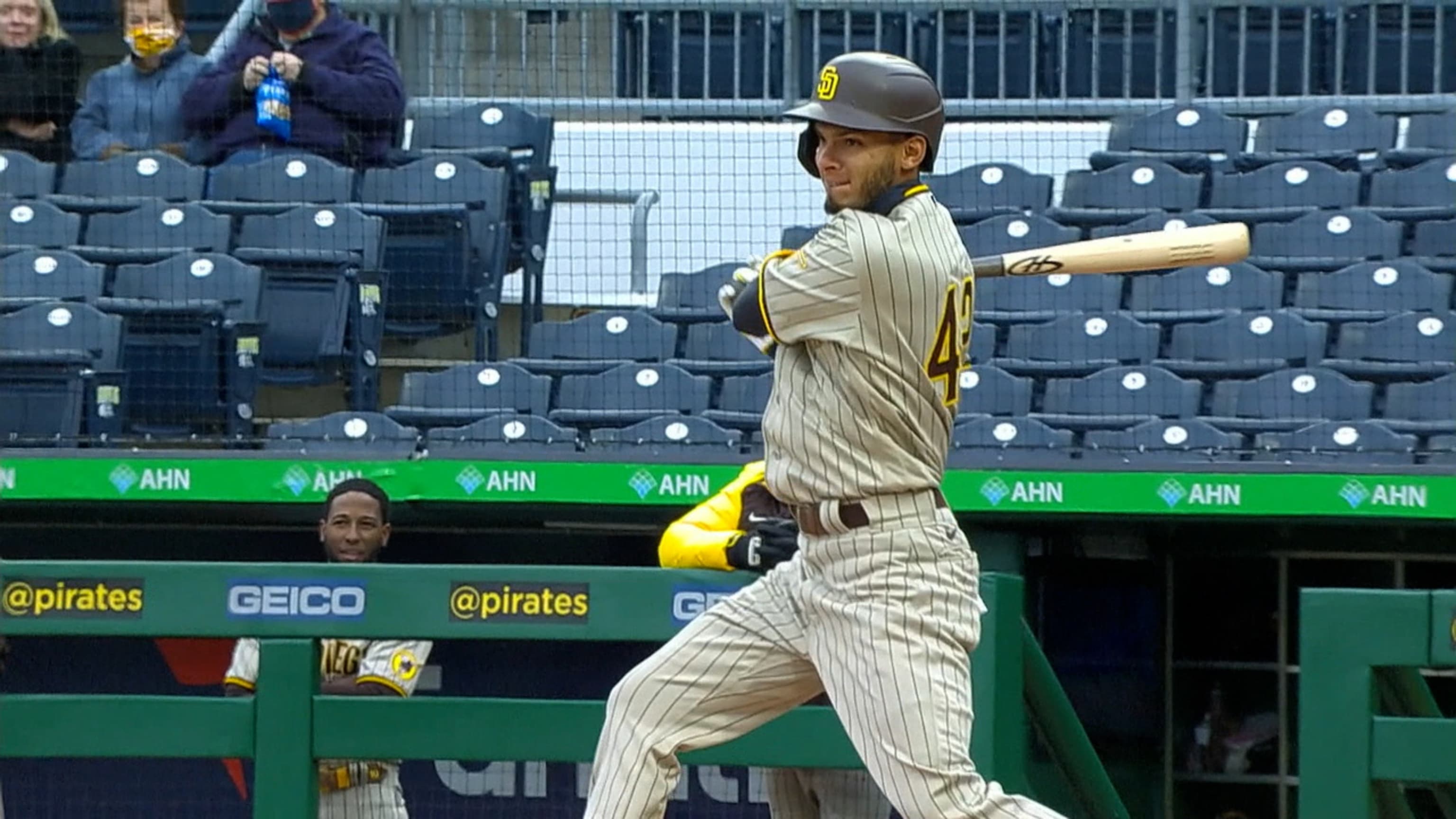 Adam Frazier trade rumors: Padres acquiring All-Star 2B from Pirates, per  report - DraftKings Network