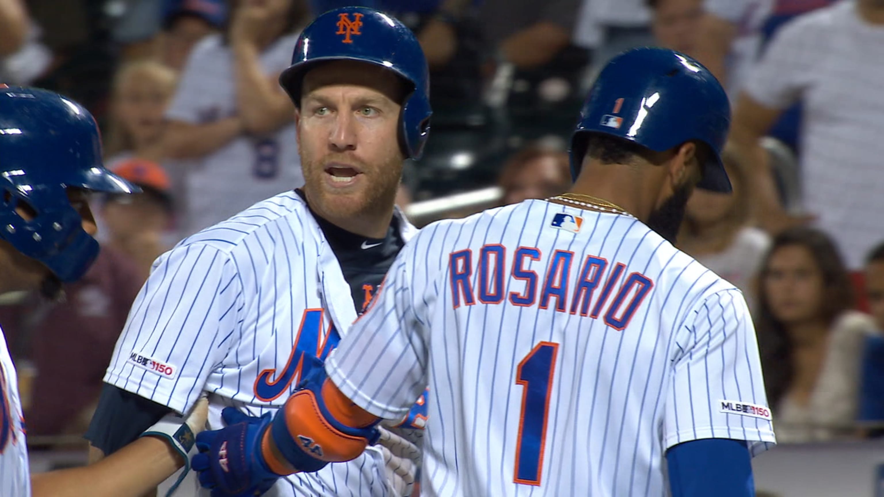 New York Mets' Todd Frazier hits a two-RBI single off Pittsburgh