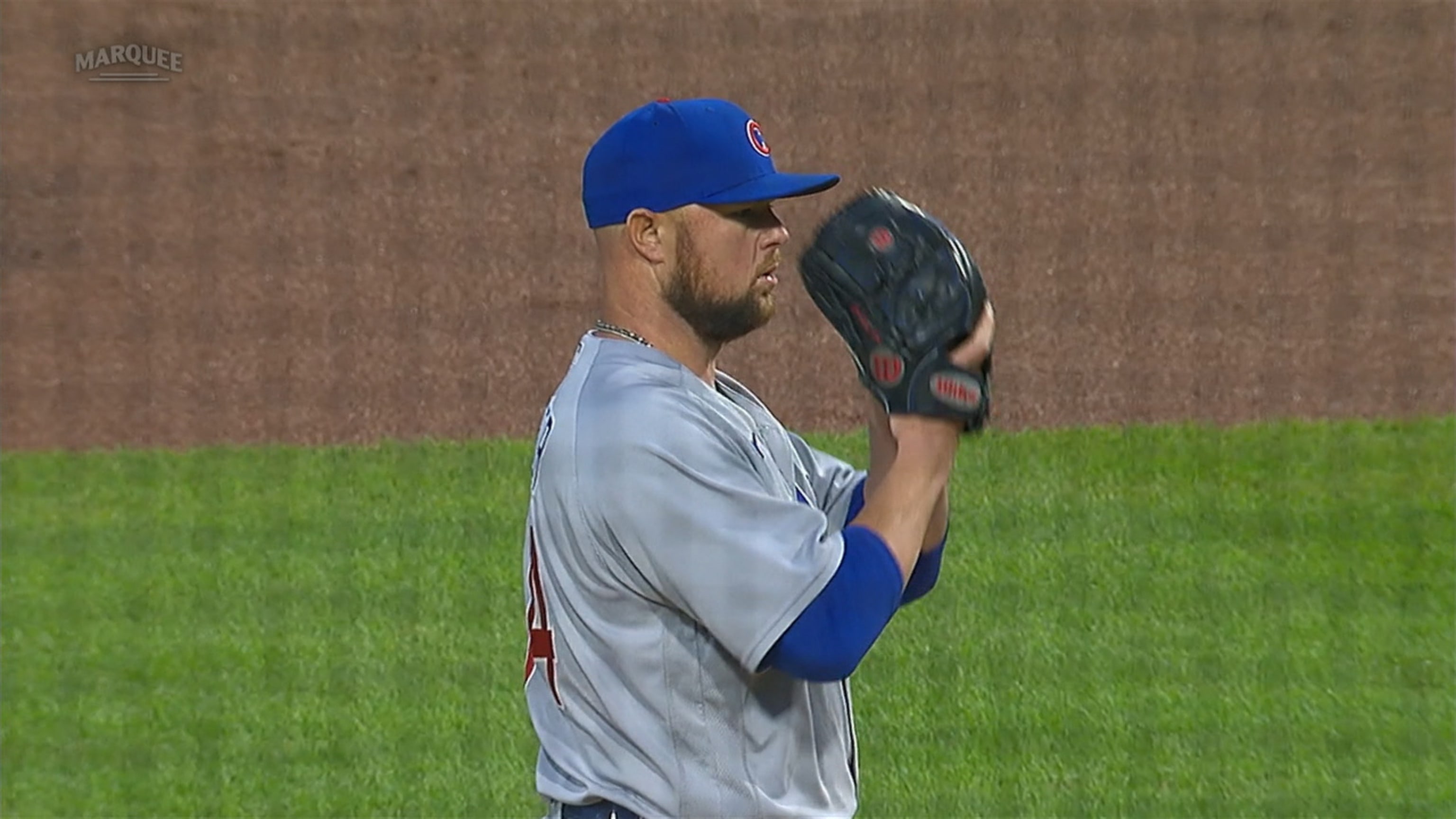 Lester tira 6 innings en blanco