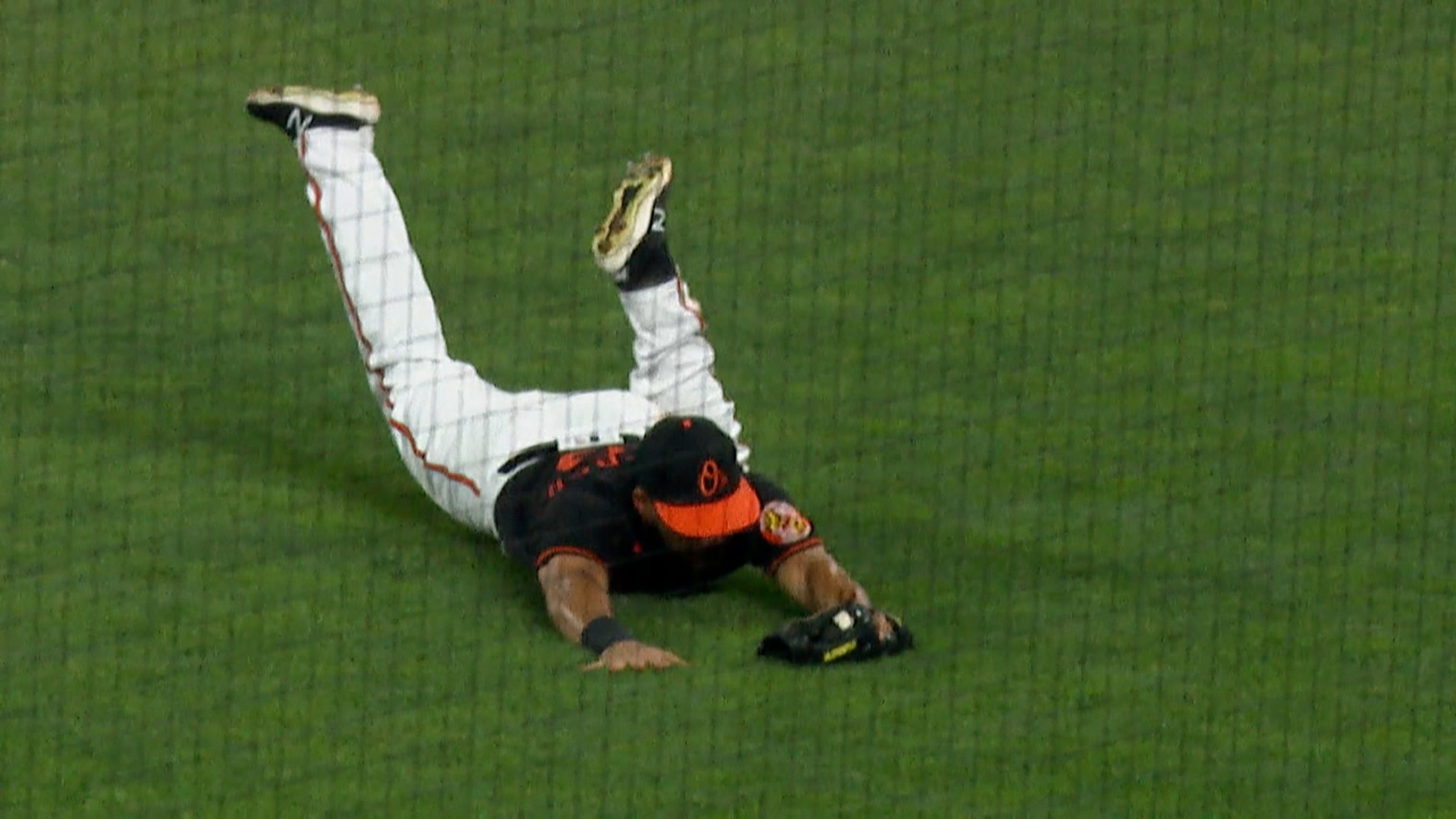 Anthony Santander's diving catch