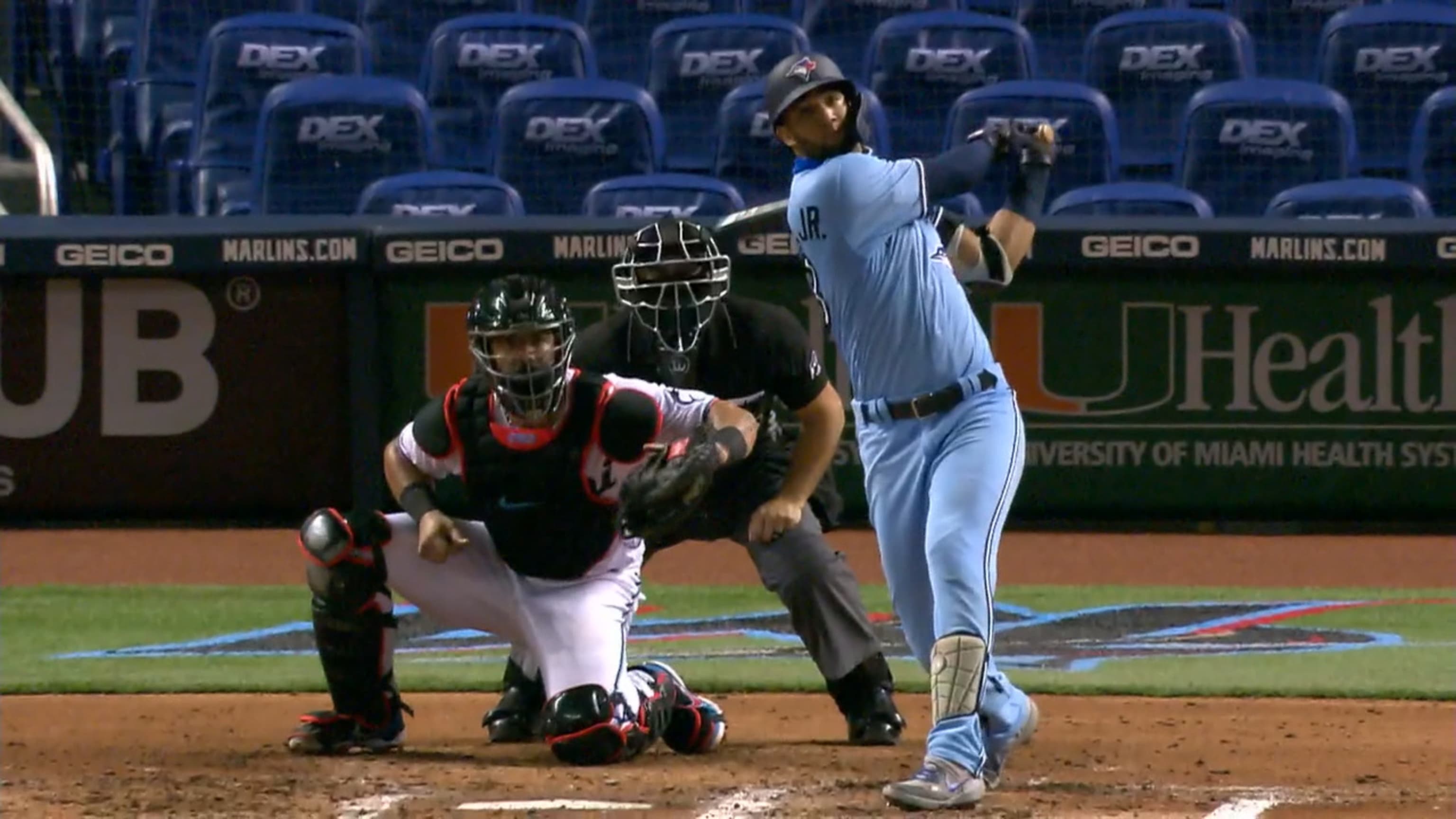 Gurriel Jr., con bambinazo de 2 rayas