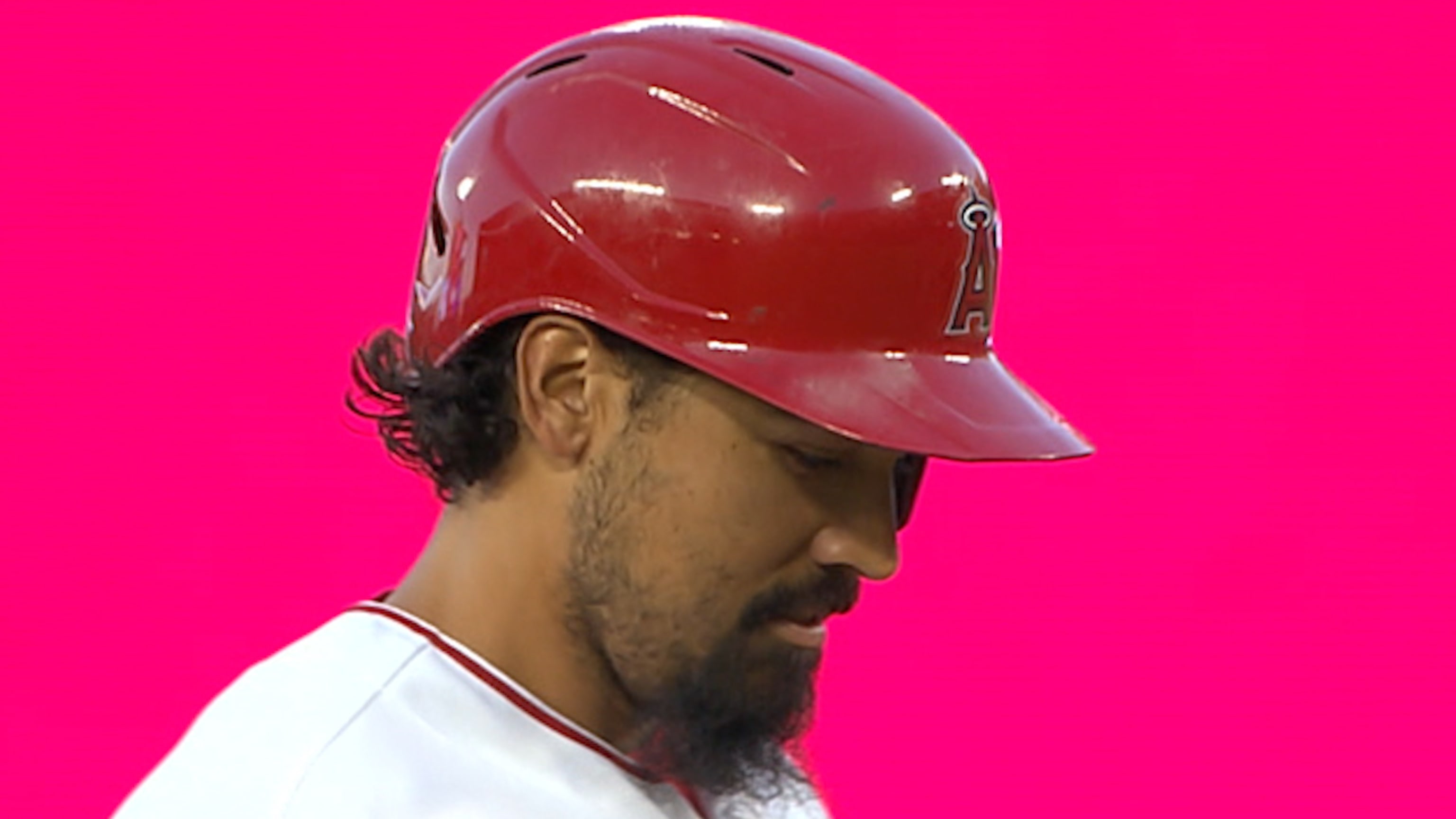 Anthony Rendón empuja con doble