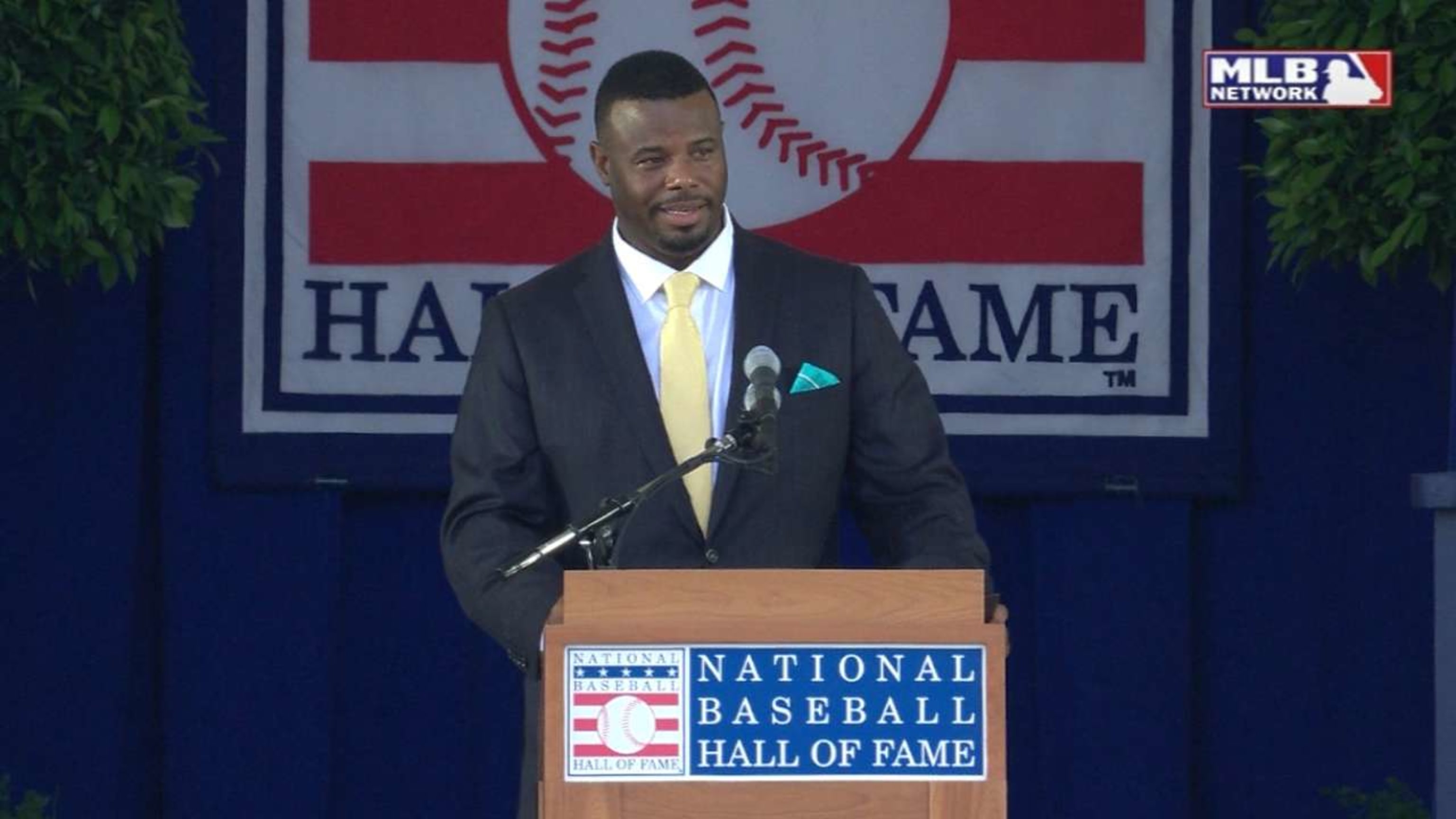 Ken Griffey Jr. inducted into Hall of Fame